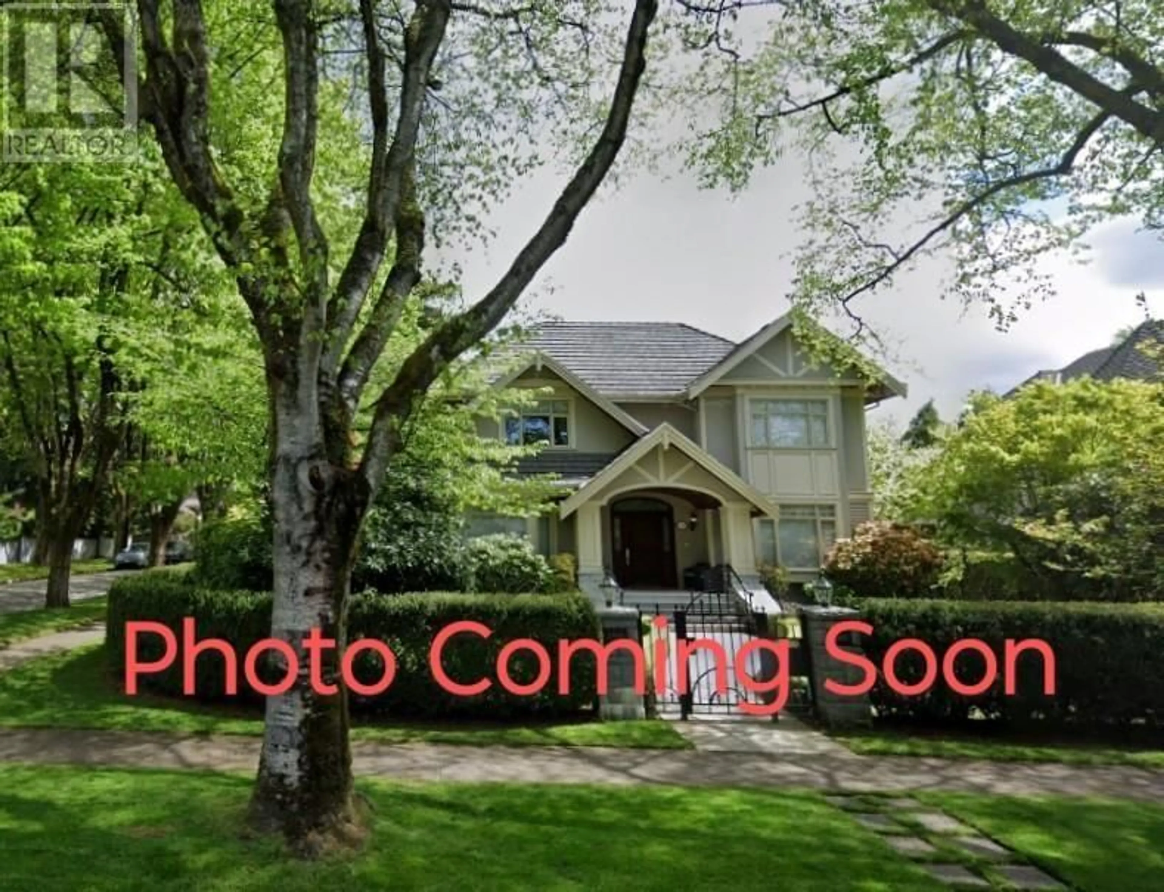 A pic from outside/outdoor area/front of a property/back of a property/a pic from drone, street for 5918 ADERA STREET, Vancouver British Columbia V6M3J4