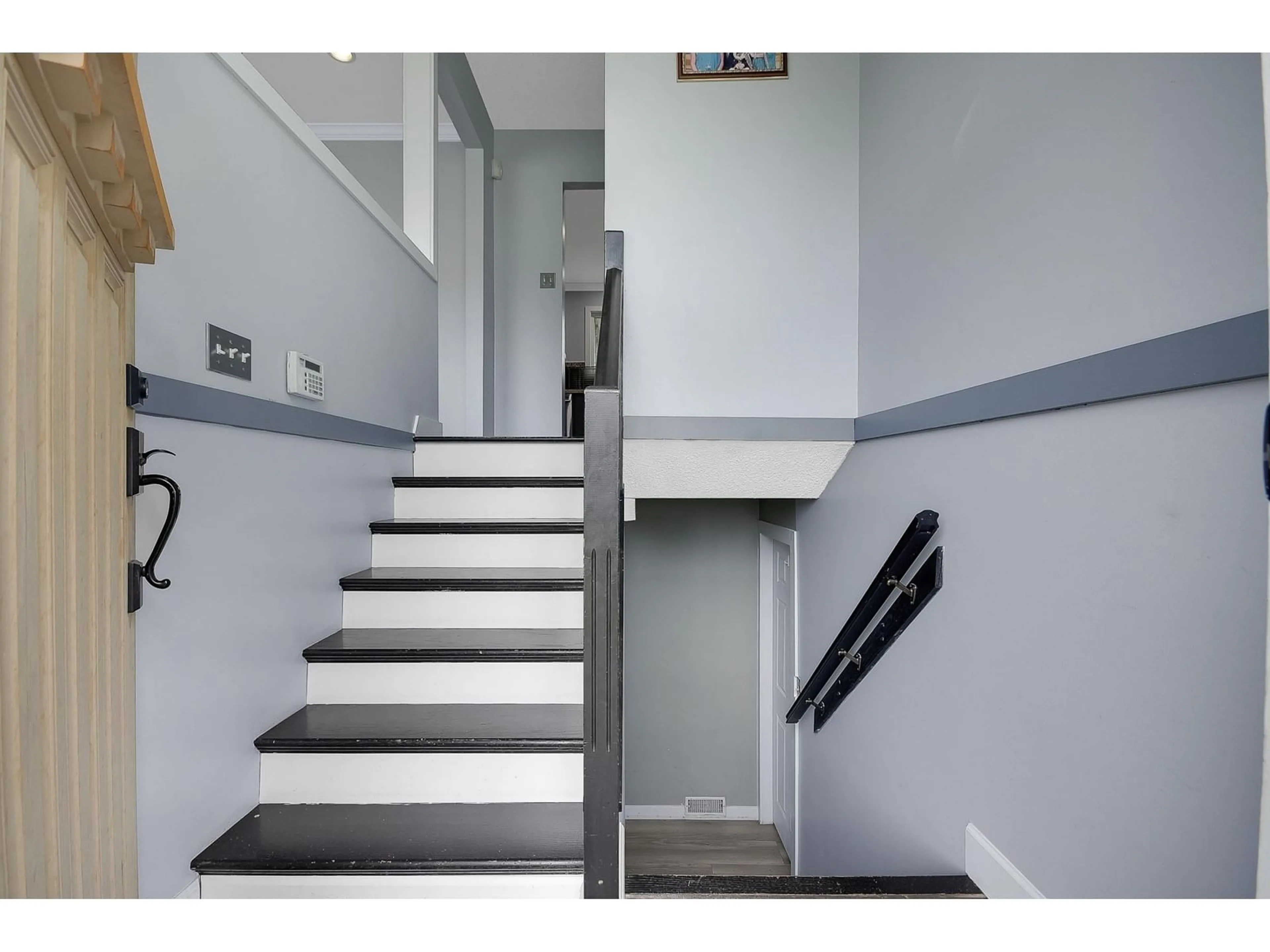 Stairs for 11823 COWLEY SOUTH, Delta British Columbia V4E1W3