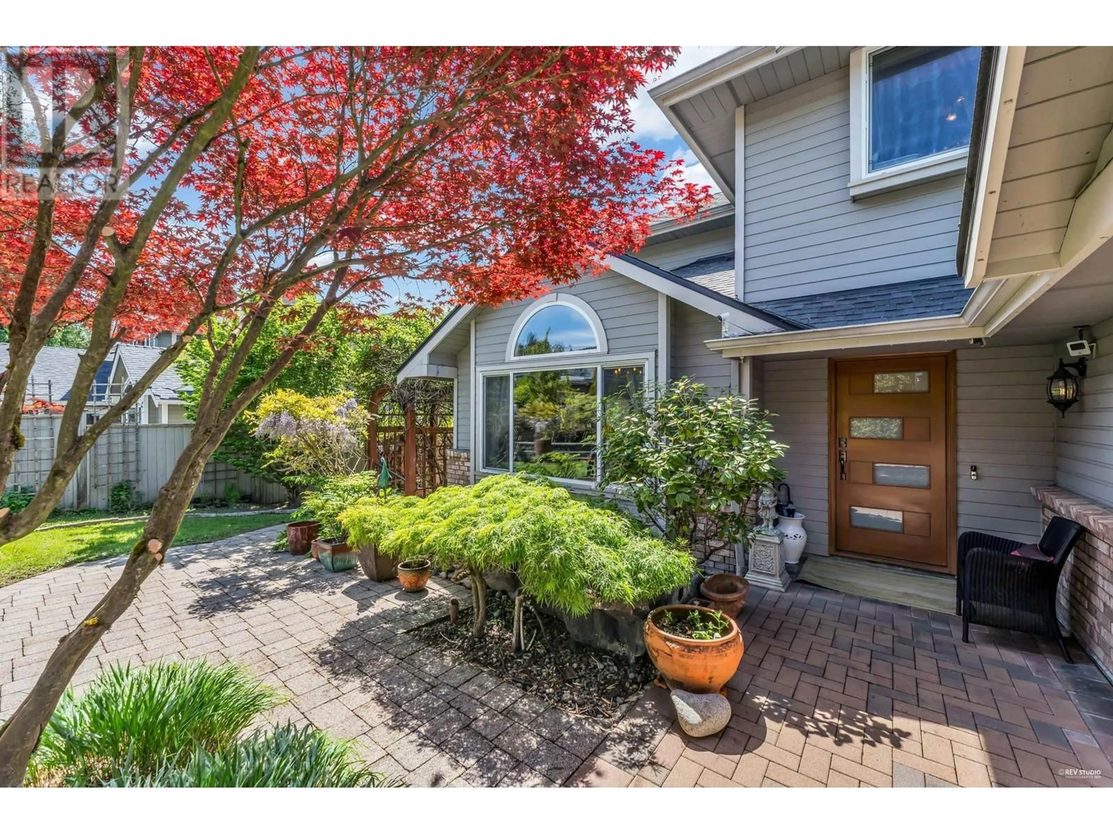 Unknown for 929 MELBOURNE AVENUE, North Vancouver British Columbia V7R1N8