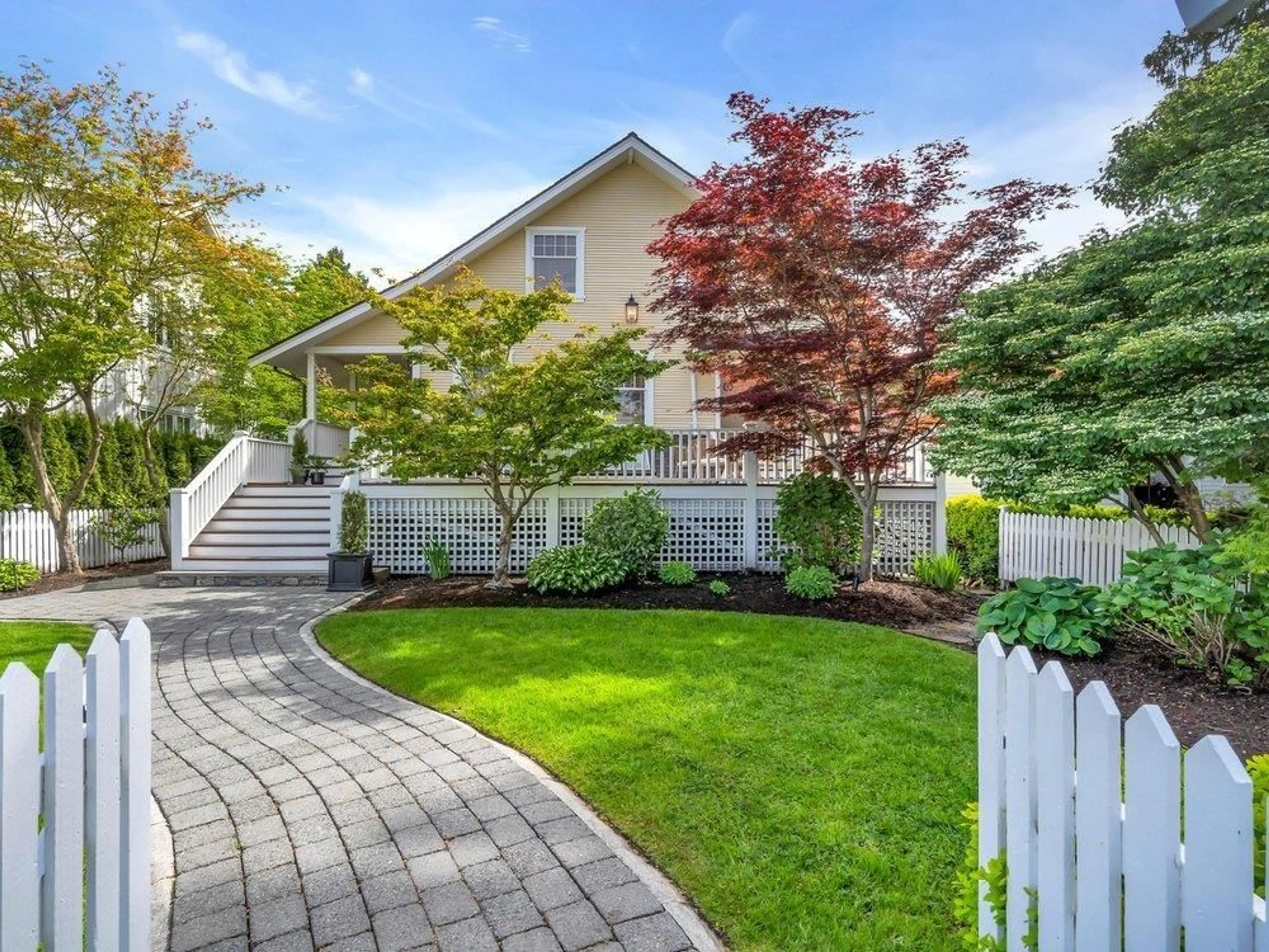 Home with vinyl exterior material, street for 2688 MCBRIDE, Surrey British Columbia V4A3G1