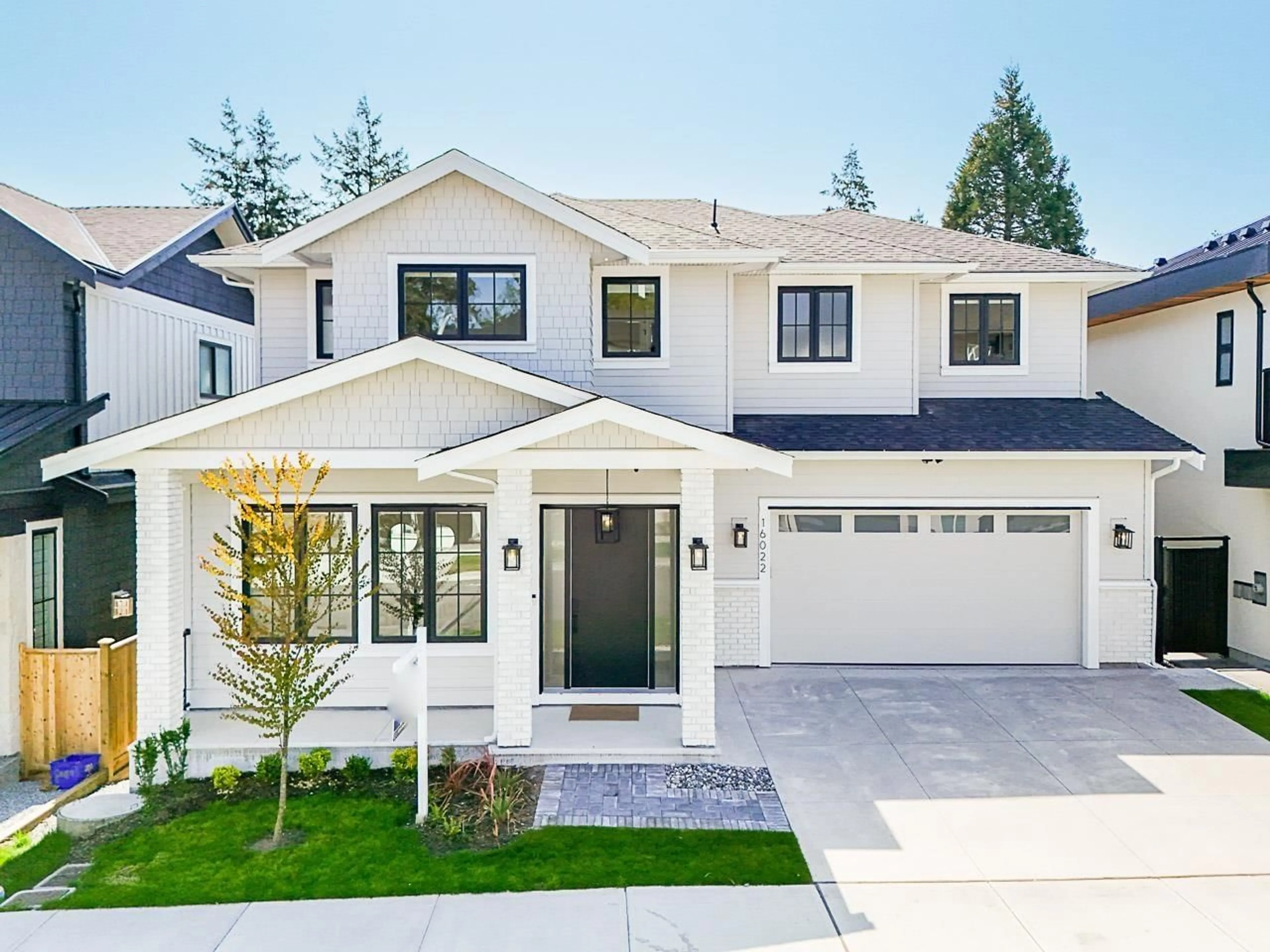 Home with vinyl exterior material, street for 16022 9A, Surrey British Columbia V4A9A7