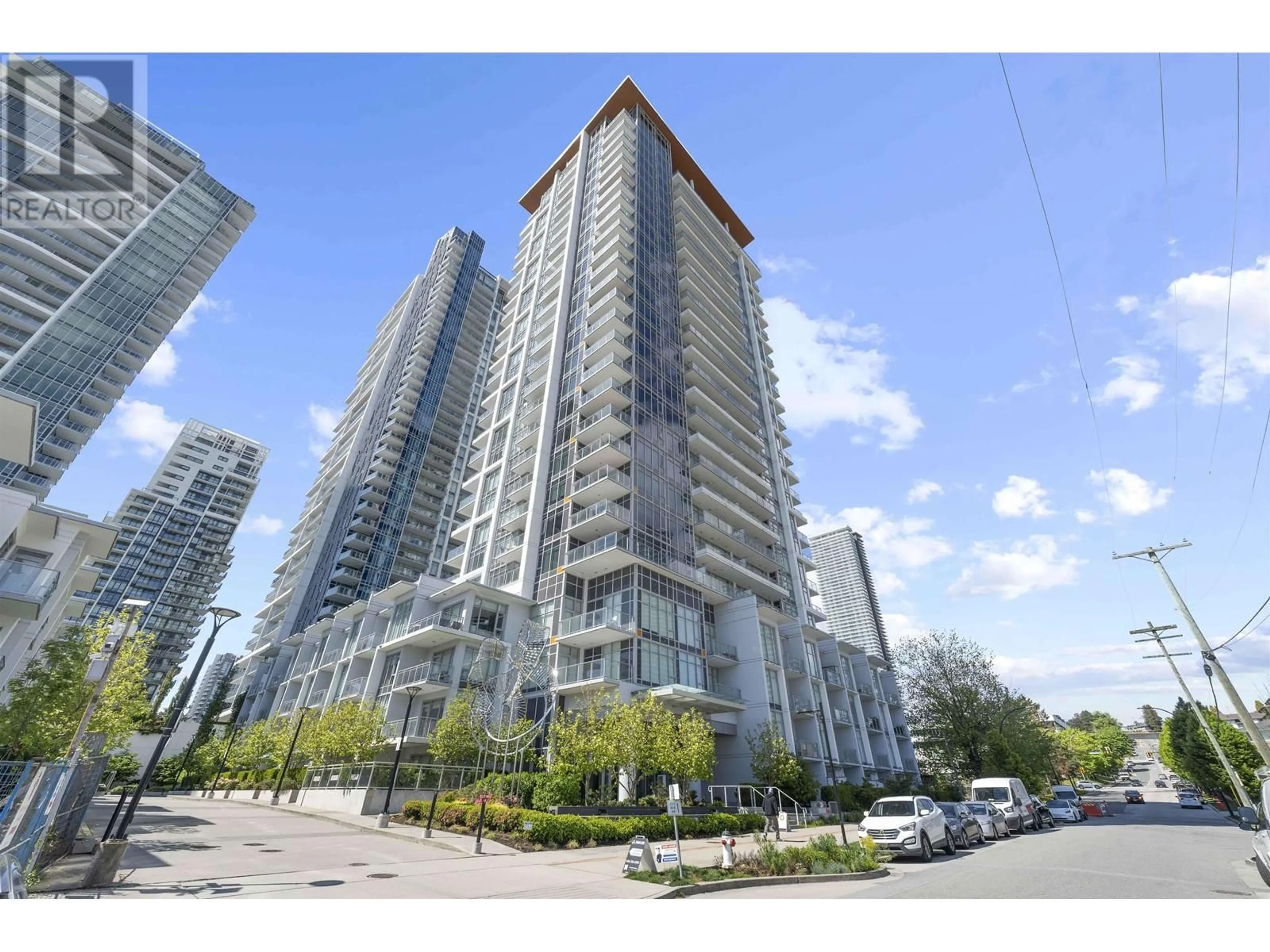 Patio, unknown for 2401 - 2351 BETA AVENUE, Burnaby British Columbia V5C0M2