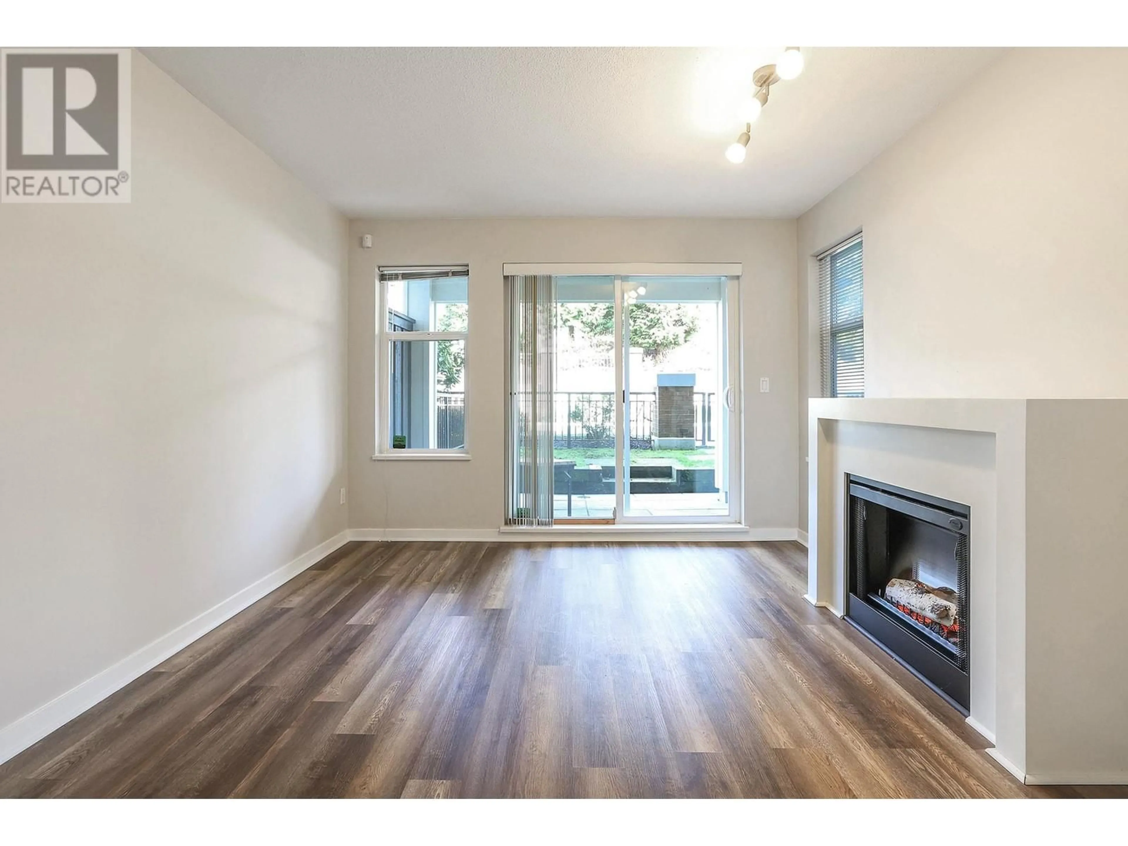 A pic of a room for 110 - 4728 BRENTWOOD DRIVE, Burnaby British Columbia V5C0G2