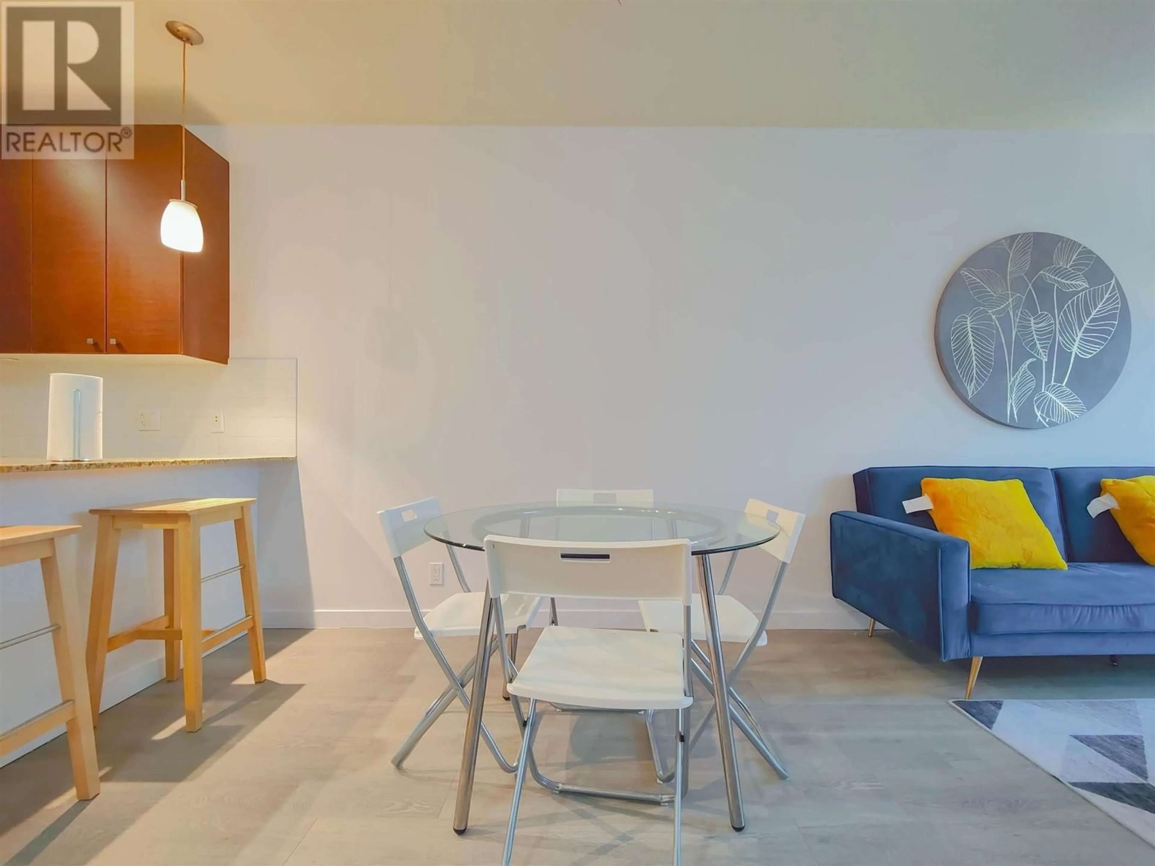 A pic of a room for 502 - 7360 ELMBRIDGE WAY, Richmond British Columbia V6X0A5