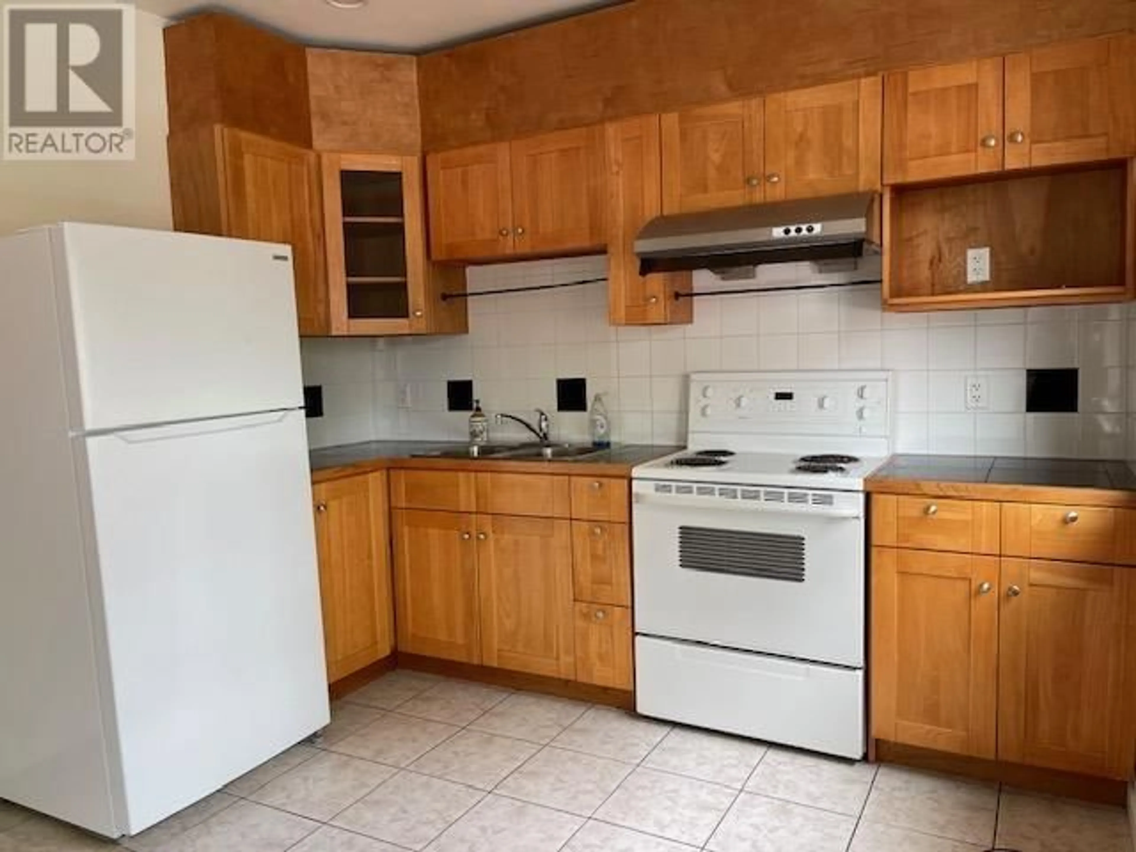 Standard kitchen, unknown for 202 - 2817 CLARK DRIVE, Vancouver British Columbia V5N3H7