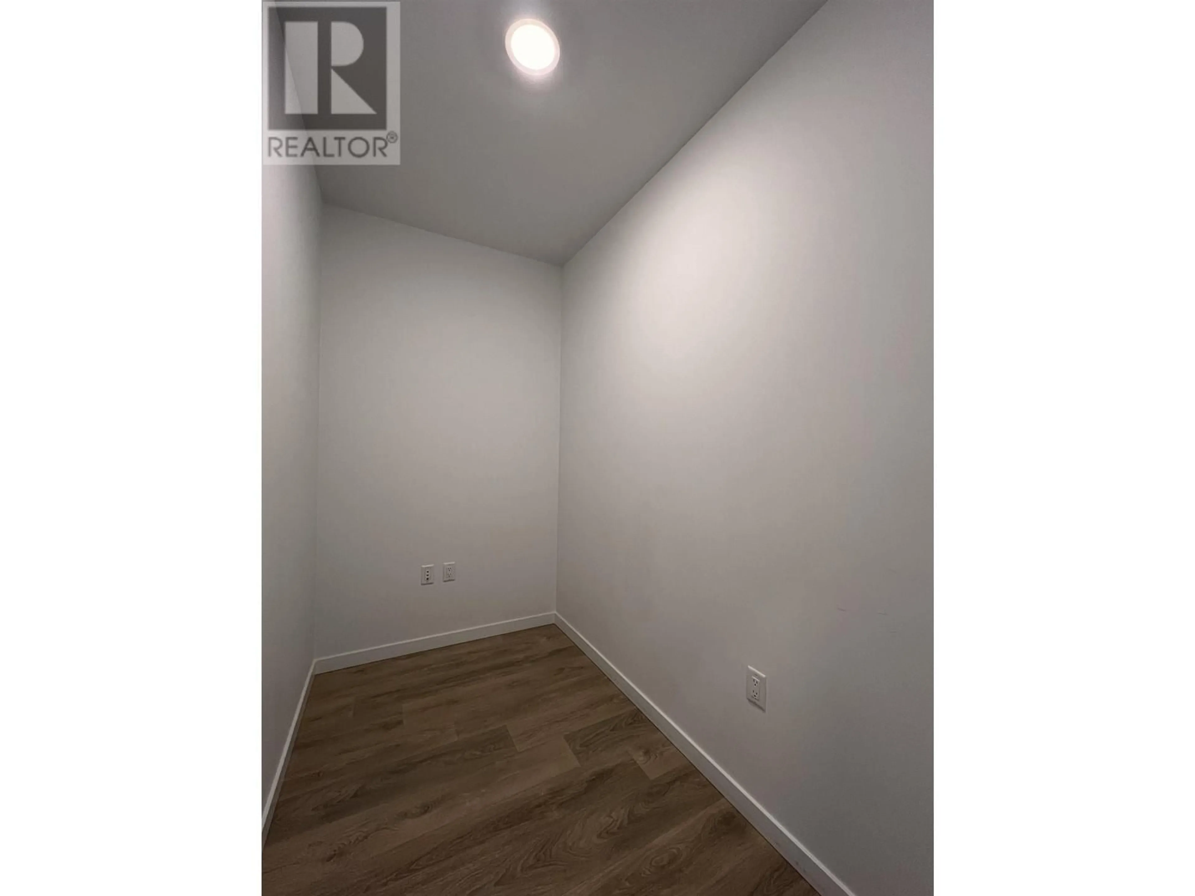 A pic of a room for 319 - 725 MARINE DRIVE, North Vancouver British Columbia V7M0G2