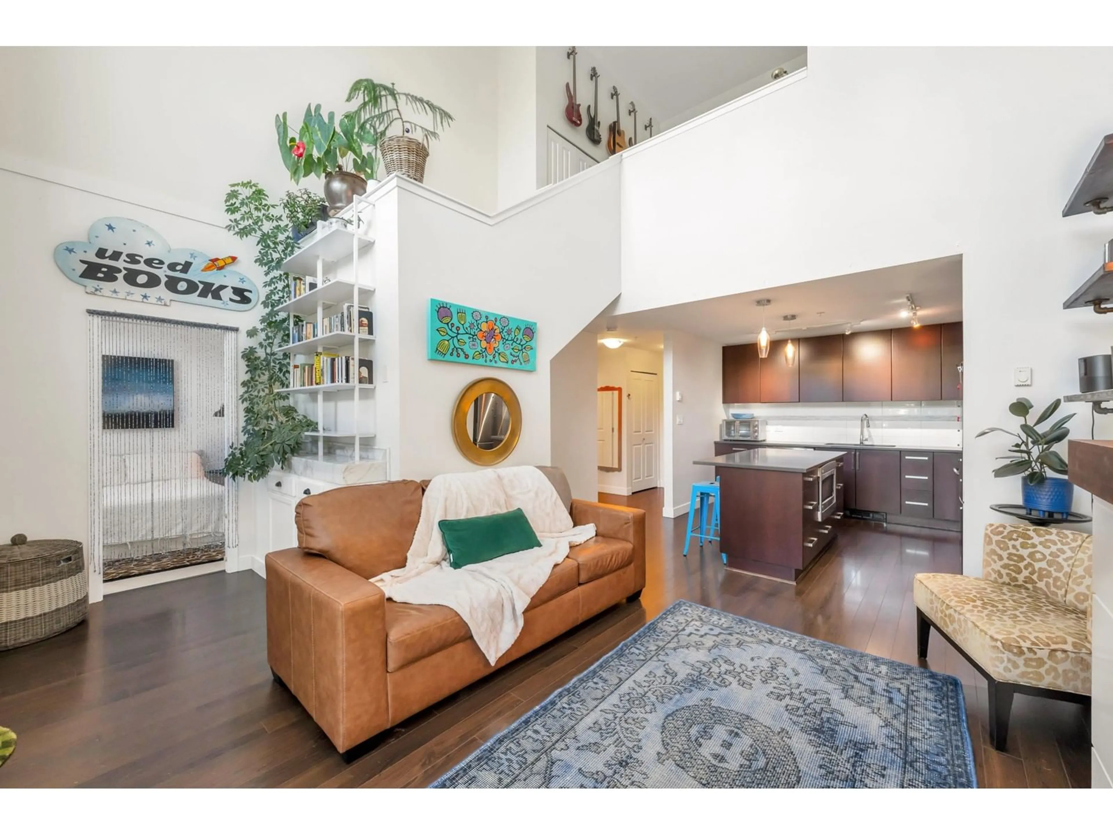 Living room with furniture, unknown for 12 - 15850 26, Surrey British Columbia V3S2N6
