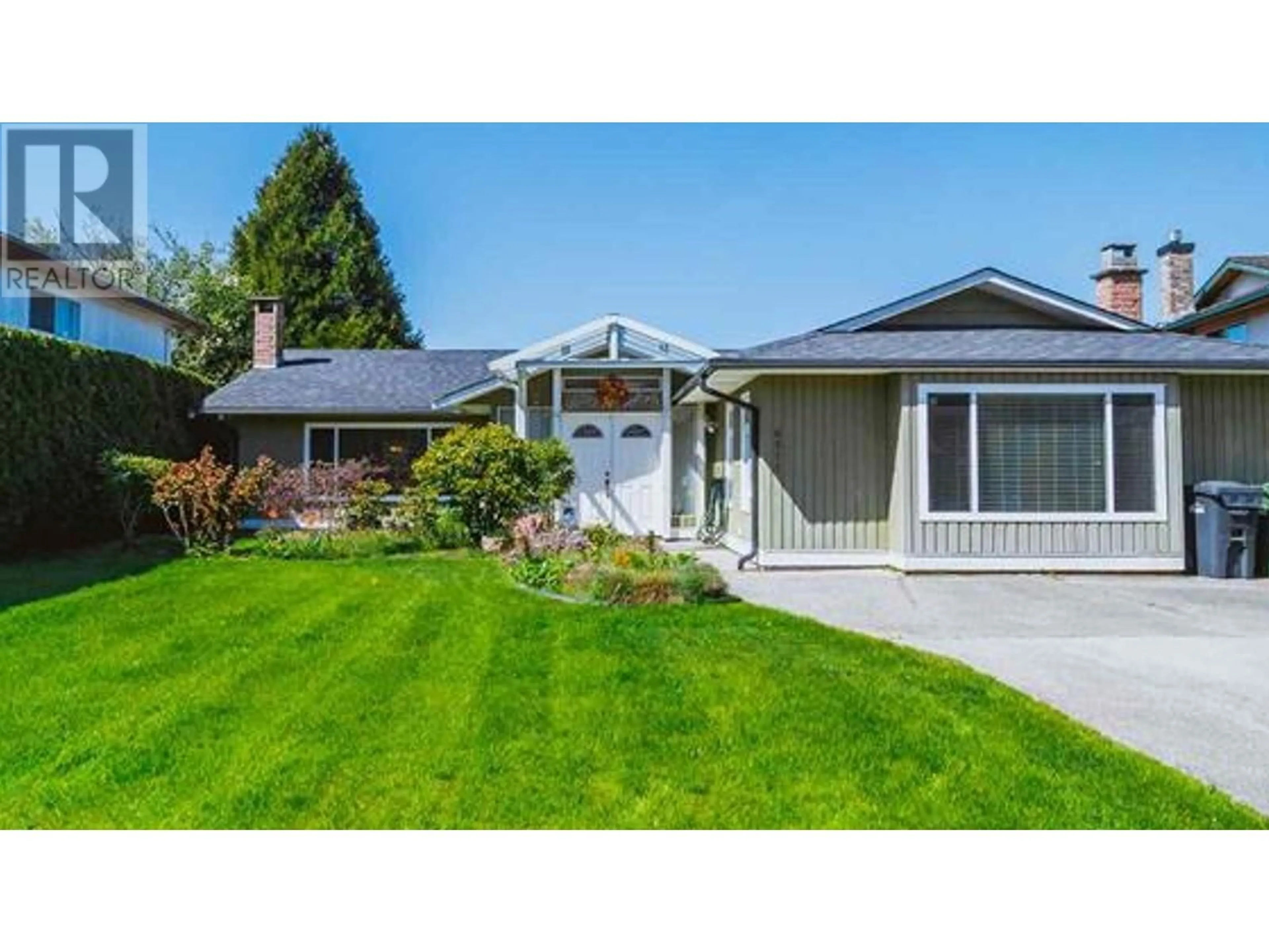 Home with vinyl exterior material, street for 6511 GAINSBOROUGH DRIVE, Richmond British Columbia V7E3Z2