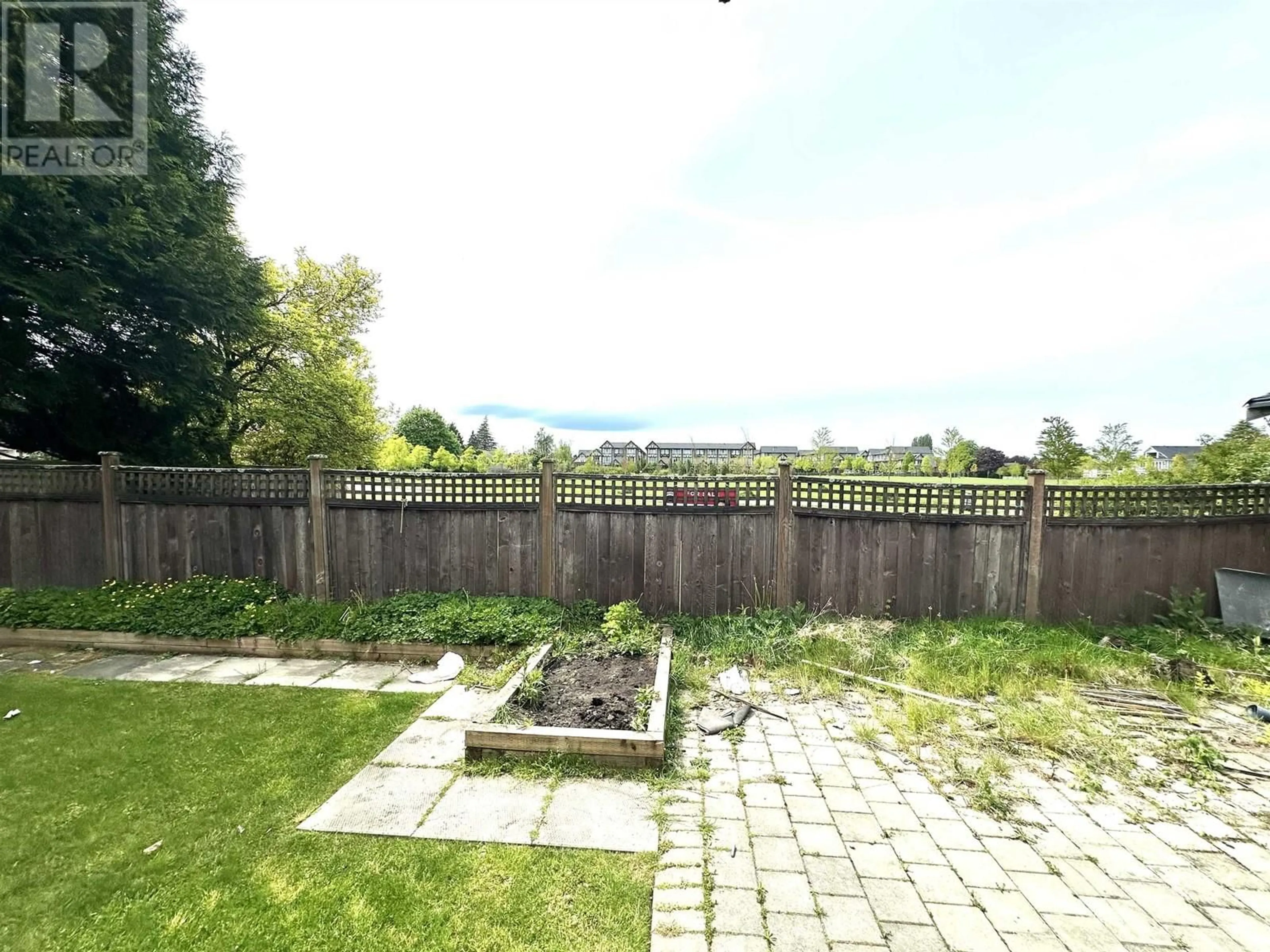 A pic from outside/outdoor area/front of a property/back of a property/a pic from drone, water/lake/river/ocean view for 6511 GAINSBOROUGH DRIVE, Richmond British Columbia V7E3Z2