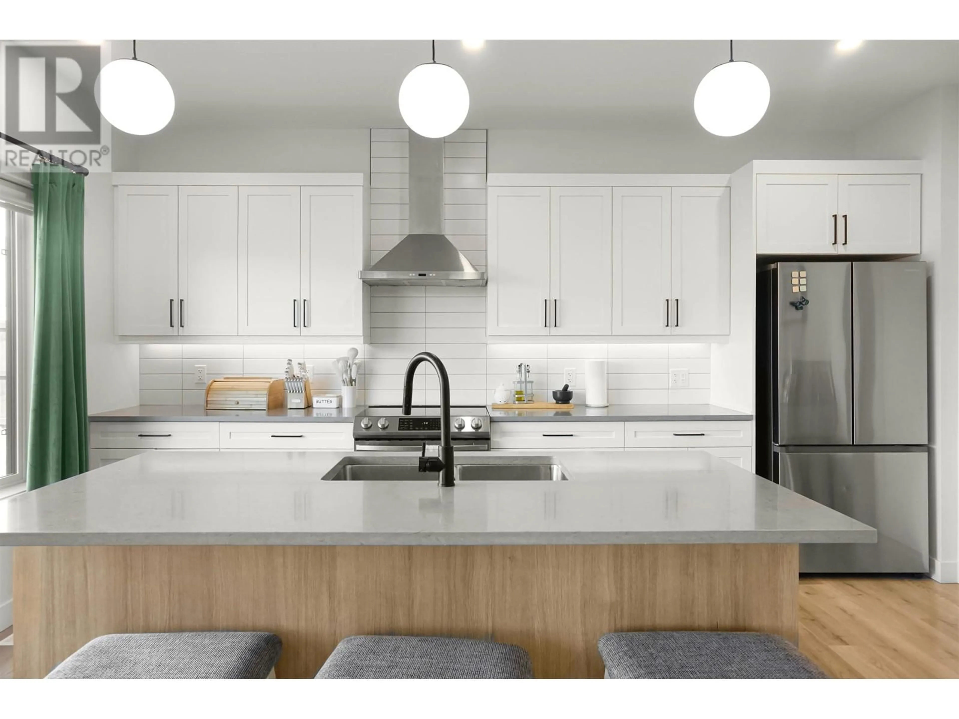 Contemporary kitchen, ceramic/tile floor for 16 ROBINSON STREET, Kitimat British Columbia V8C2S2