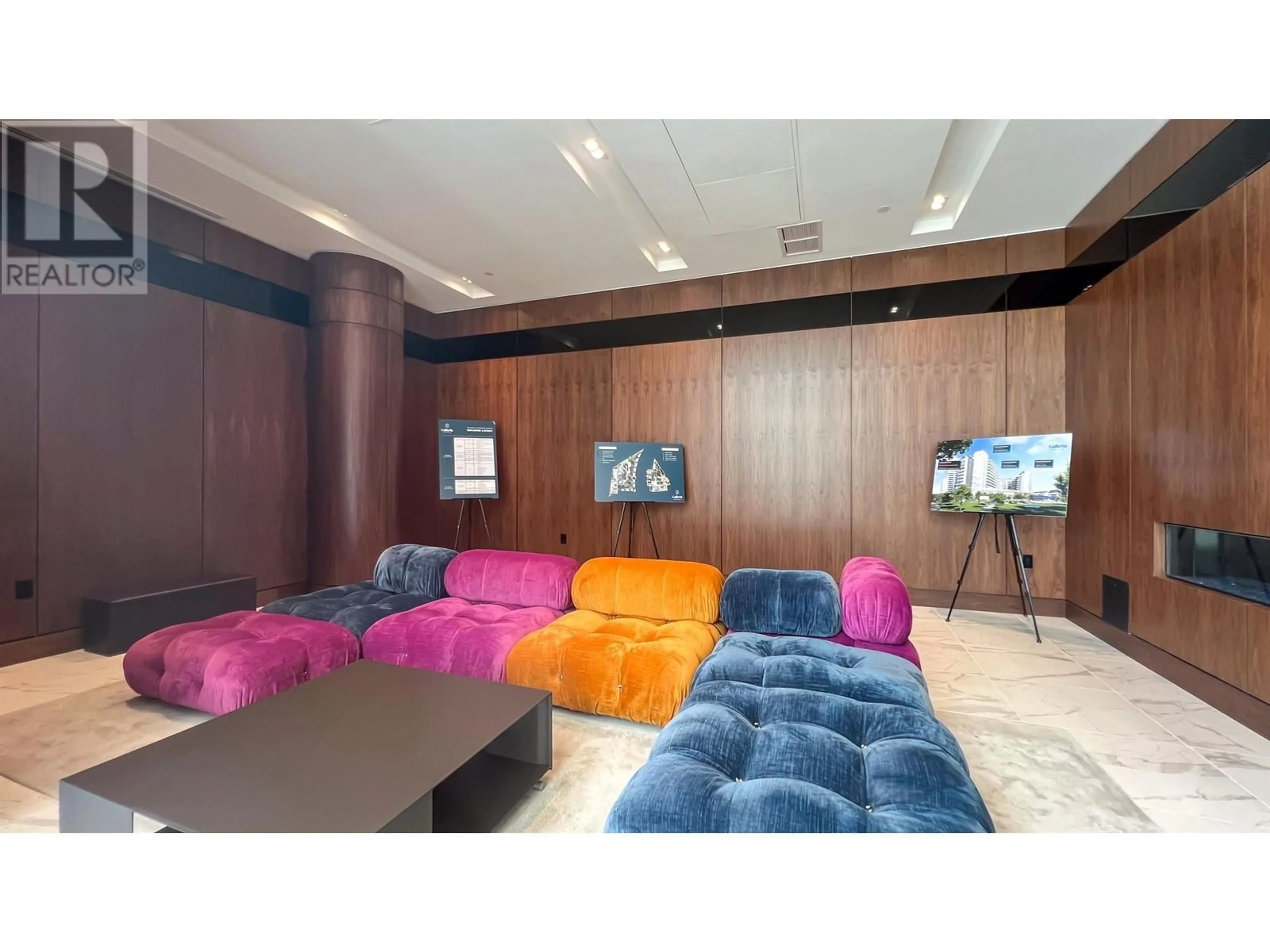 Lobby for 1010 - 8611 HAZELBRIDGE WAY, Richmond British Columbia V6X0W8