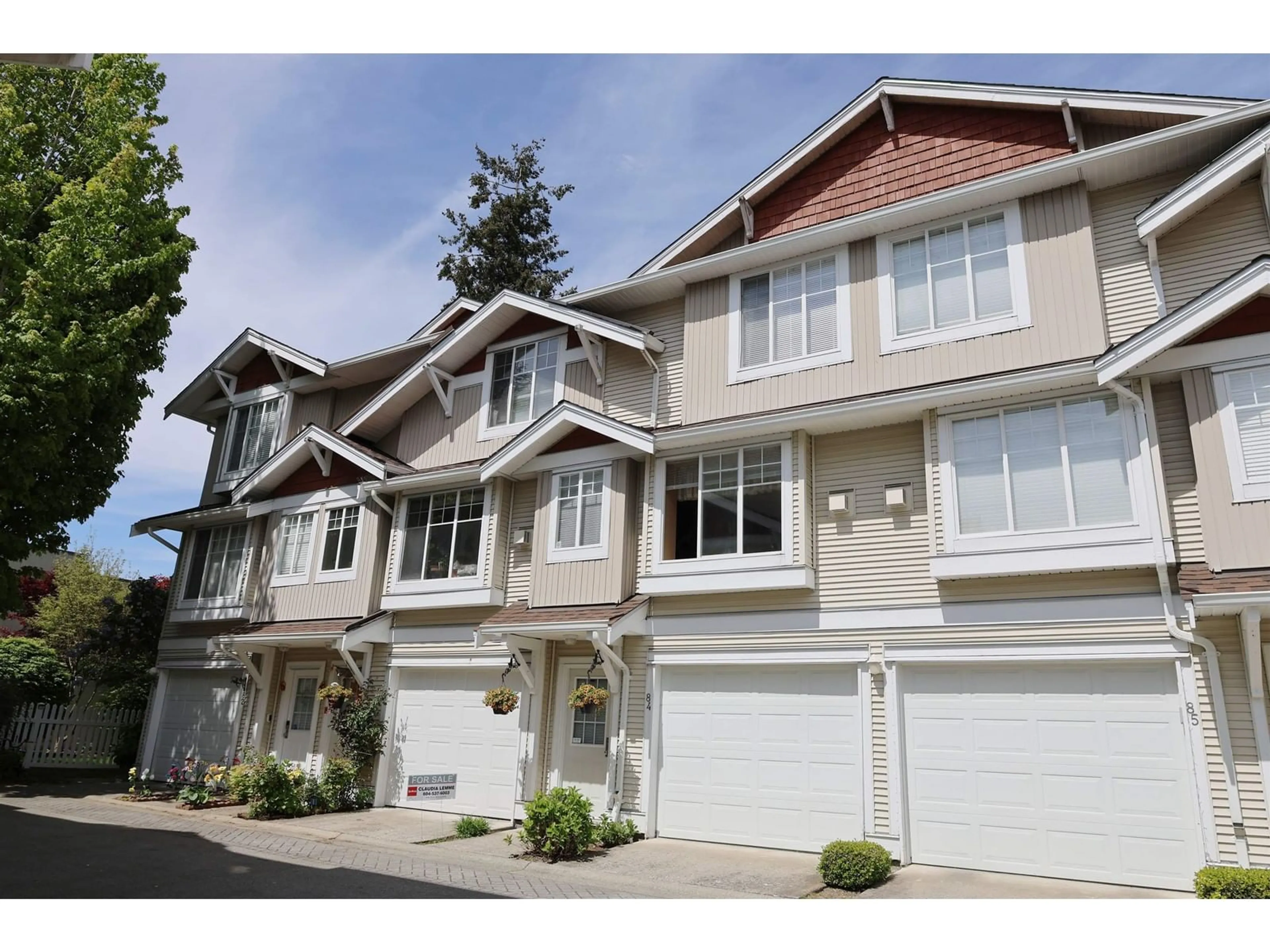 Home with vinyl exterior material, street for 84 - 12110 75A, Surrey British Columbia V3W1M1