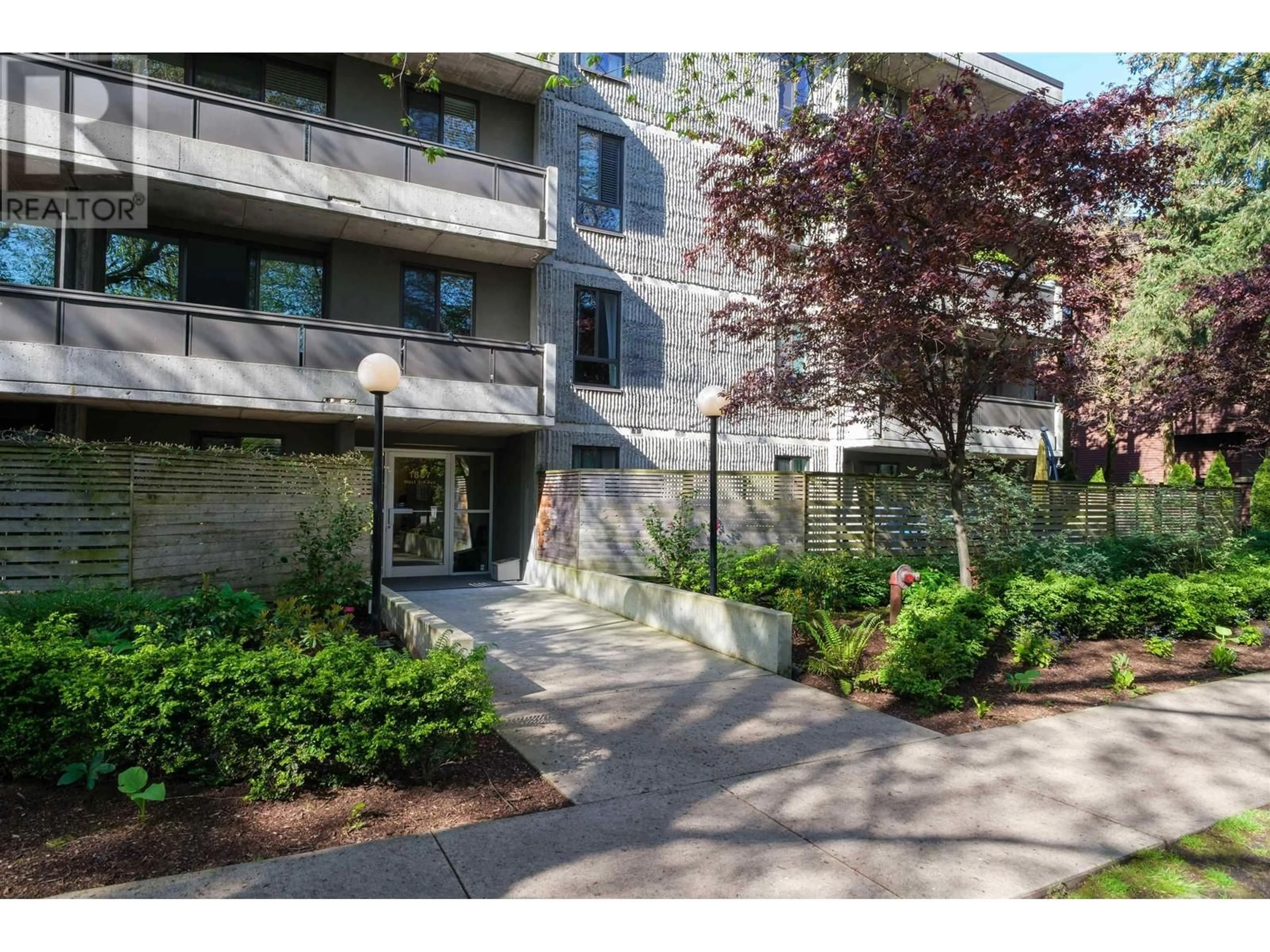 Patio, street for 104 - 1867 3RD AVENUE, Vancouver British Columbia V6J1K9
