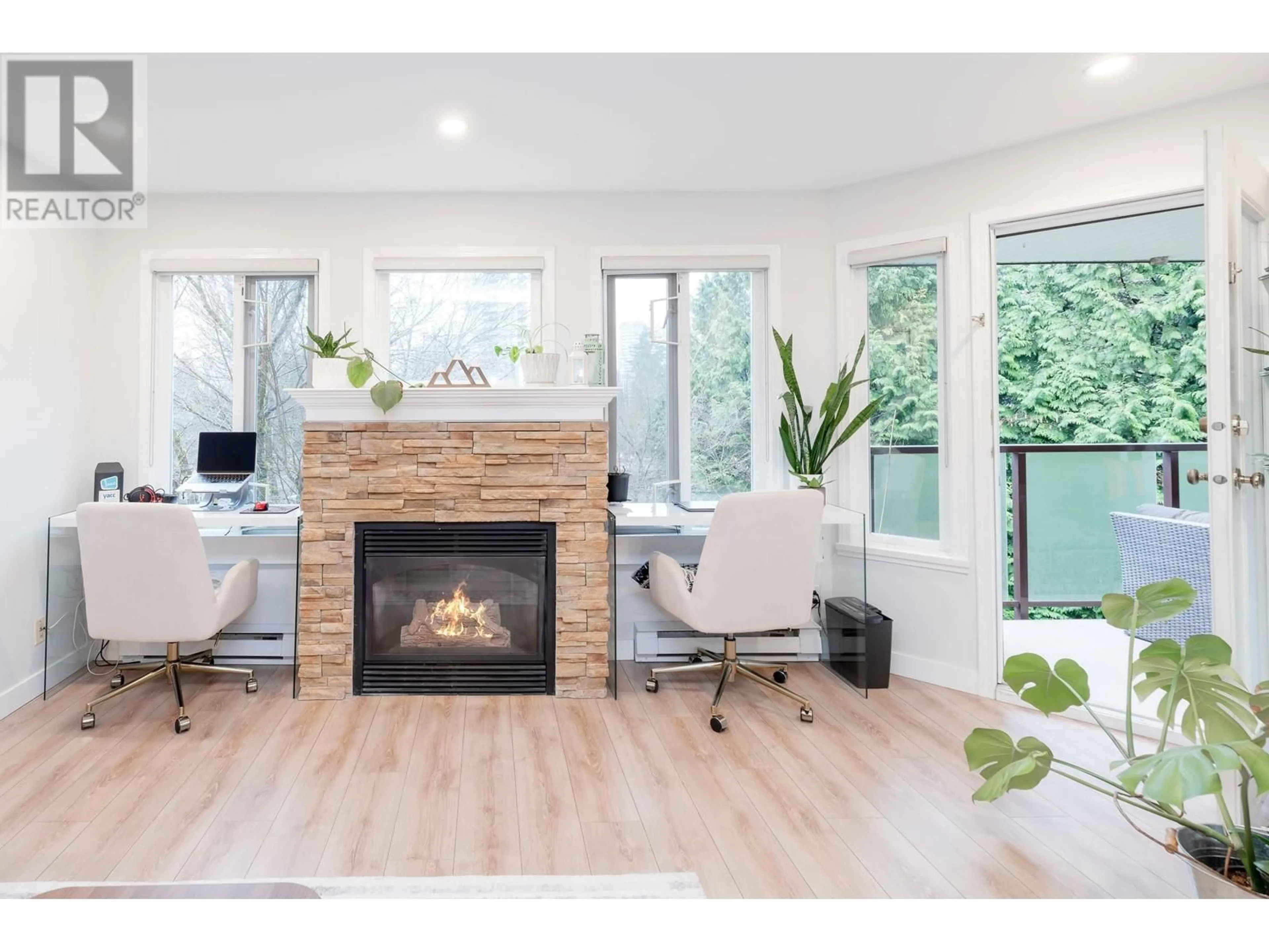Living room with furniture, wood/laminate floor for 301 - 7139 18 AVENUE, Burnaby British Columbia V3N4Z3