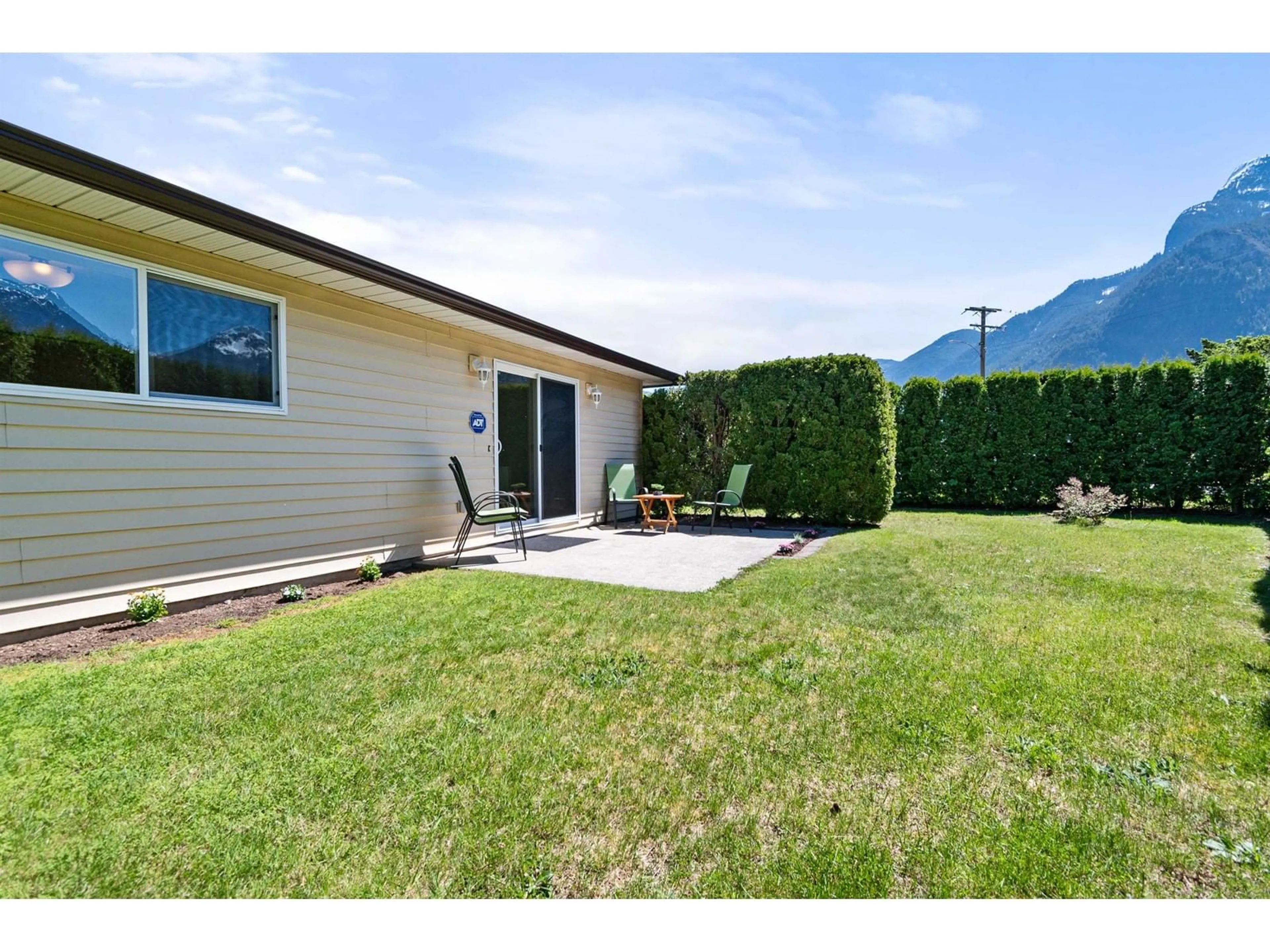 Patio, mountain view for H - 420 RUPERT STREET, Hope British Columbia V0X1L0