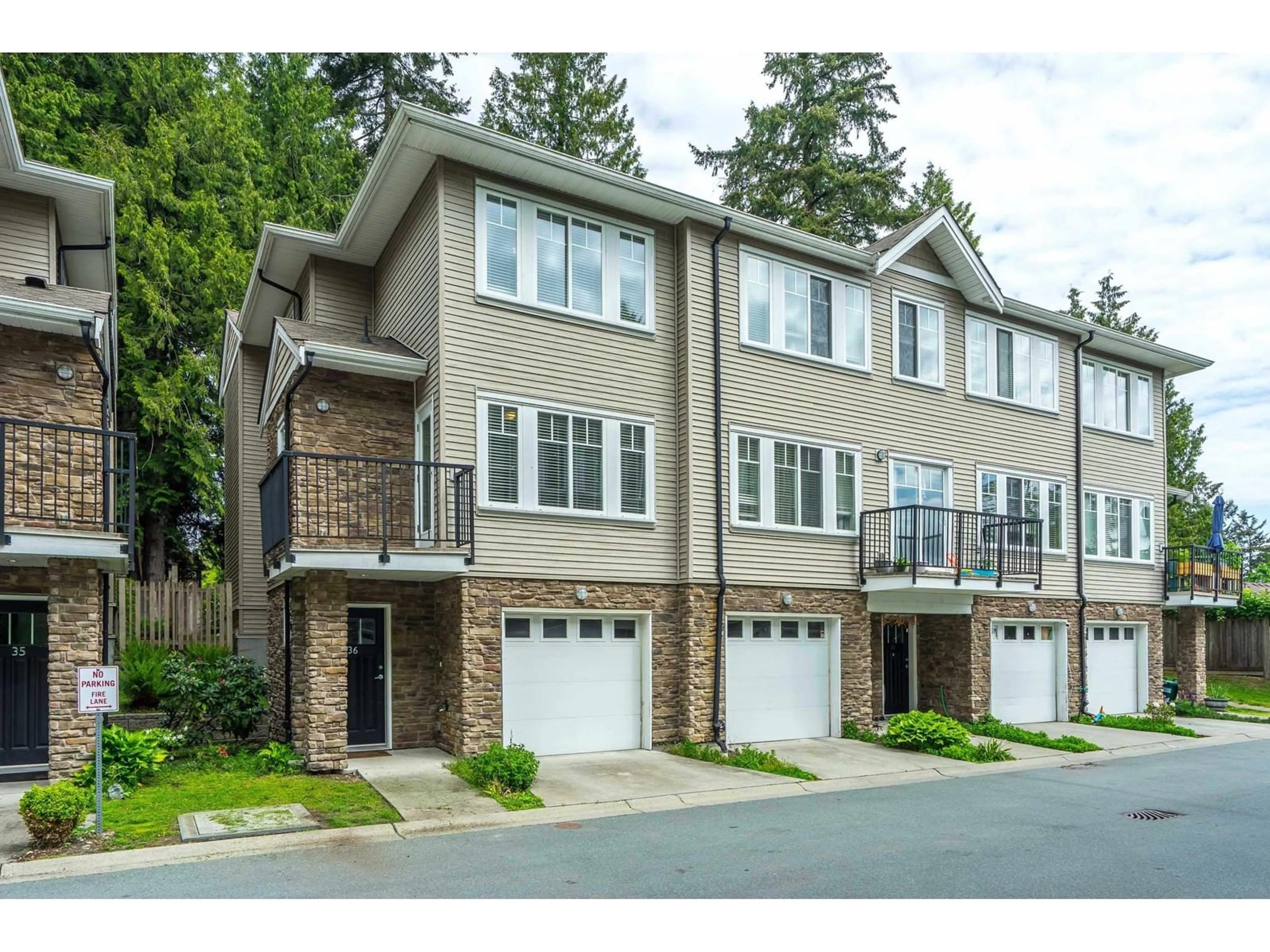 Unknown for 36 - 13864 HYLAND, Surrey British Columbia V3W2C3