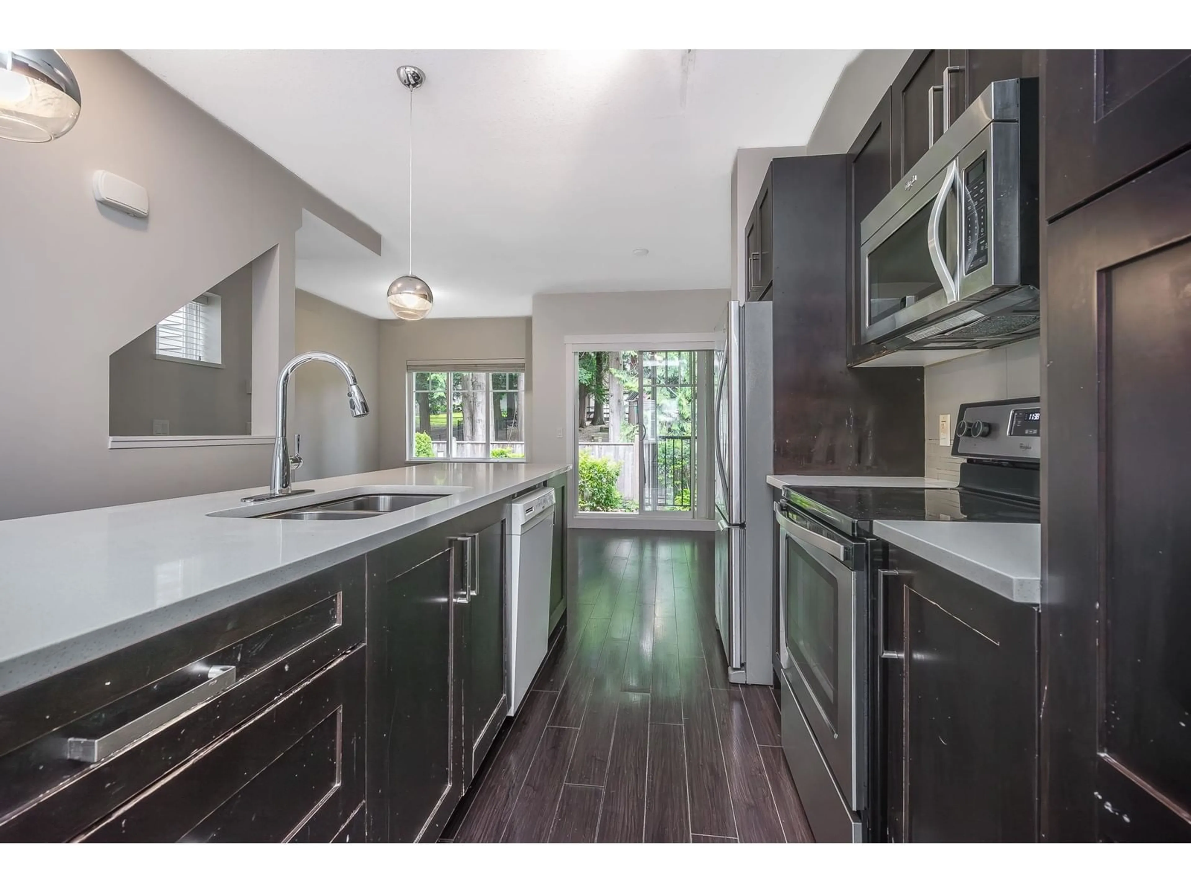 Open concept kitchen, unknown for 36 - 13864 HYLAND, Surrey British Columbia V3W2C3