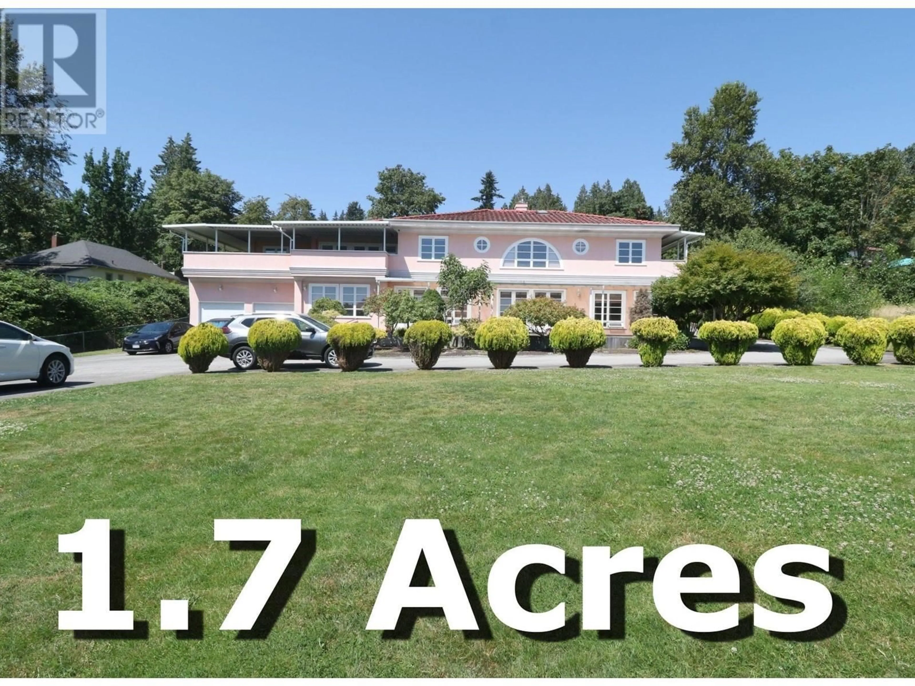 A pic from outside/outdoor area/front of a property/back of a property/a pic from drone, street for 4828 MARINE DRIVE, Burnaby British Columbia V5J3G6