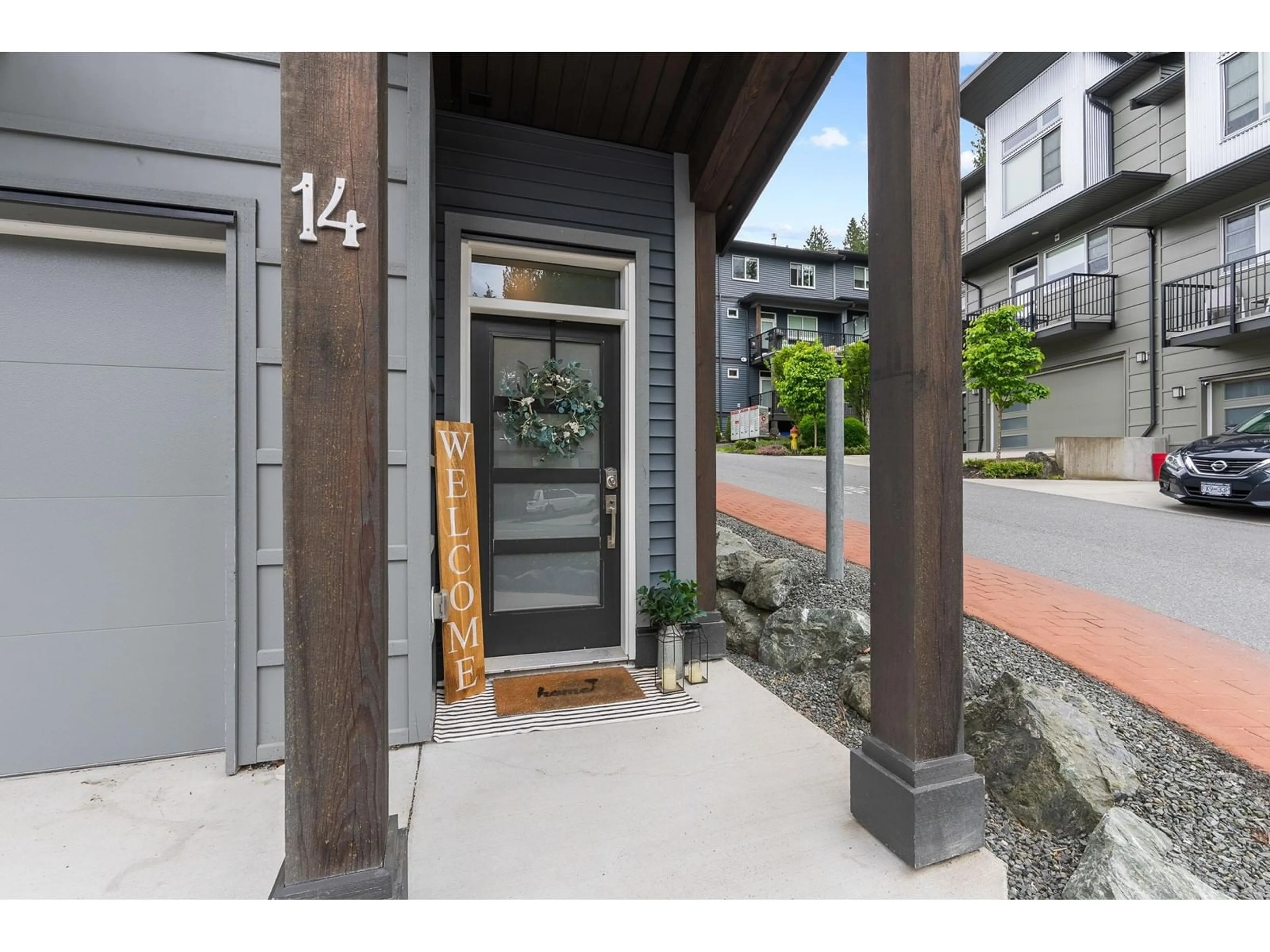 Indoor entryway for 14 - 43680 CHILLIWACK MOUNTAIN ROAD, Chilliwack British Columbia V2R6A6