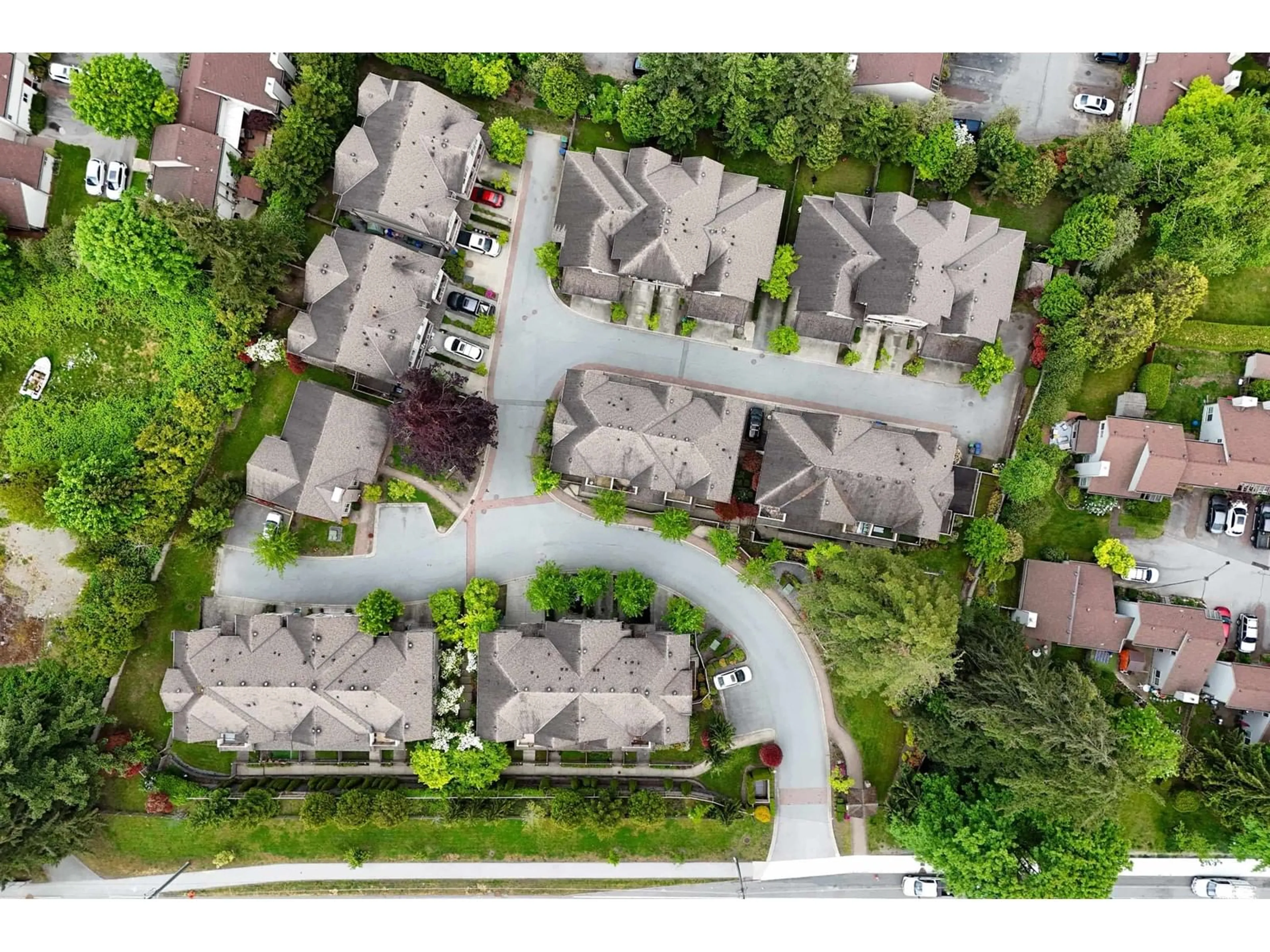 A pic from outside/outdoor area/front of a property/back of a property/a pic from drone, street for 29 - 6238 192, Surrey British Columbia V3S5M8