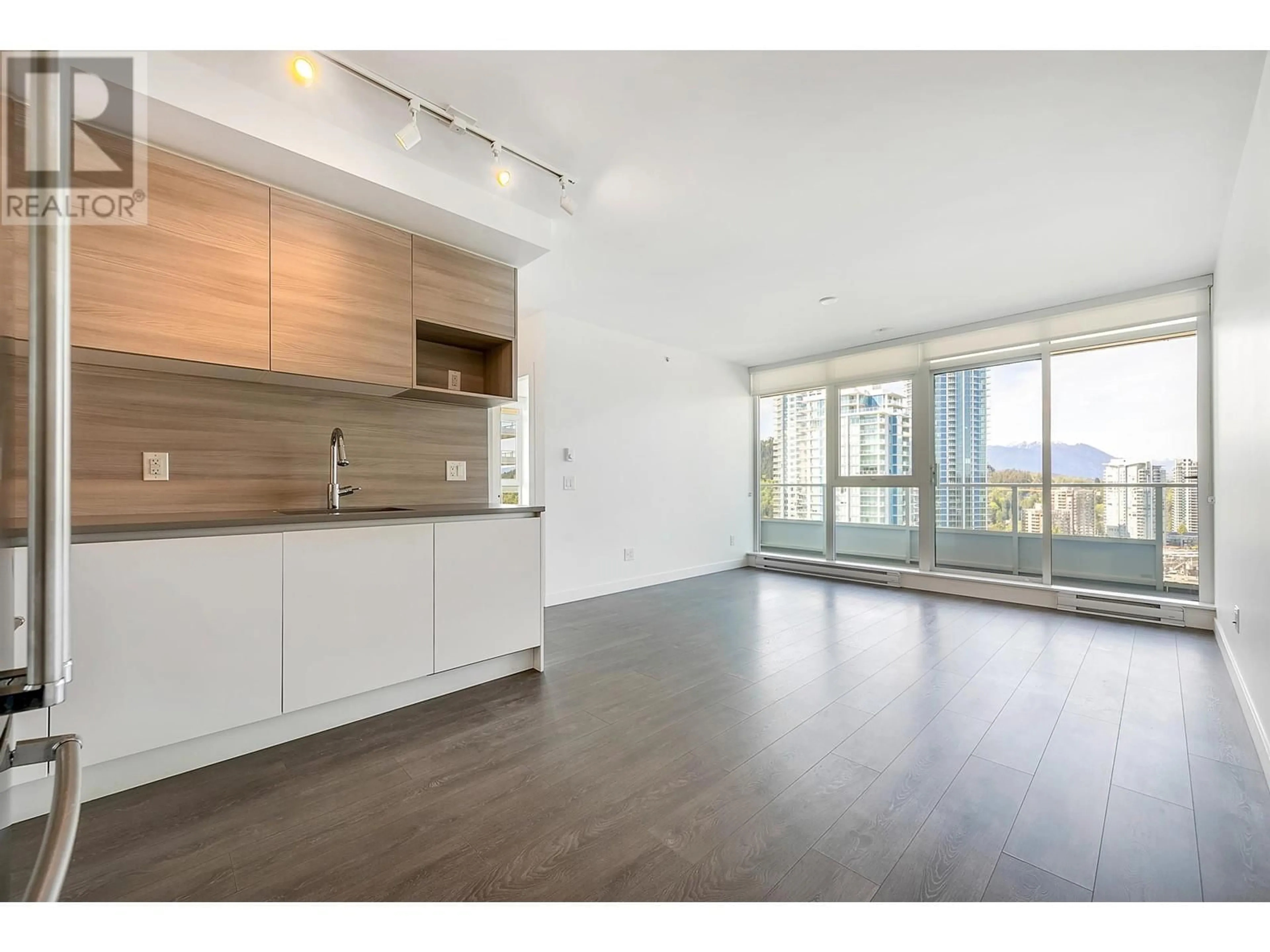 Open concept kitchen, wood/laminate floor for 2204 - 525 FOSTER AVENUE, Coquitlam British Columbia V3J0H6