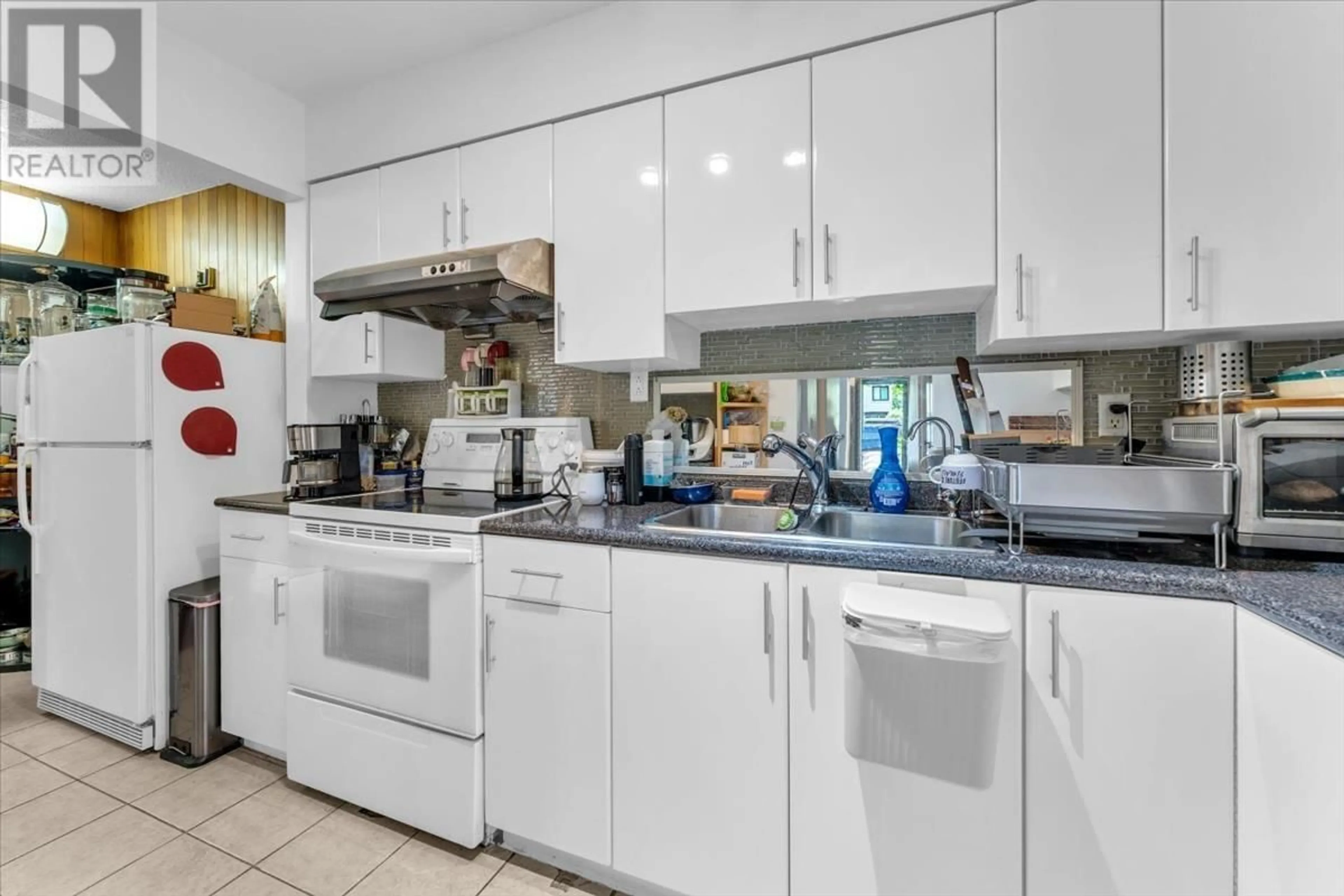 Standard kitchen, ceramic/tile floor for 12 - 9280 GLENALLAN DRIVE, Richmond British Columbia V7A2S8