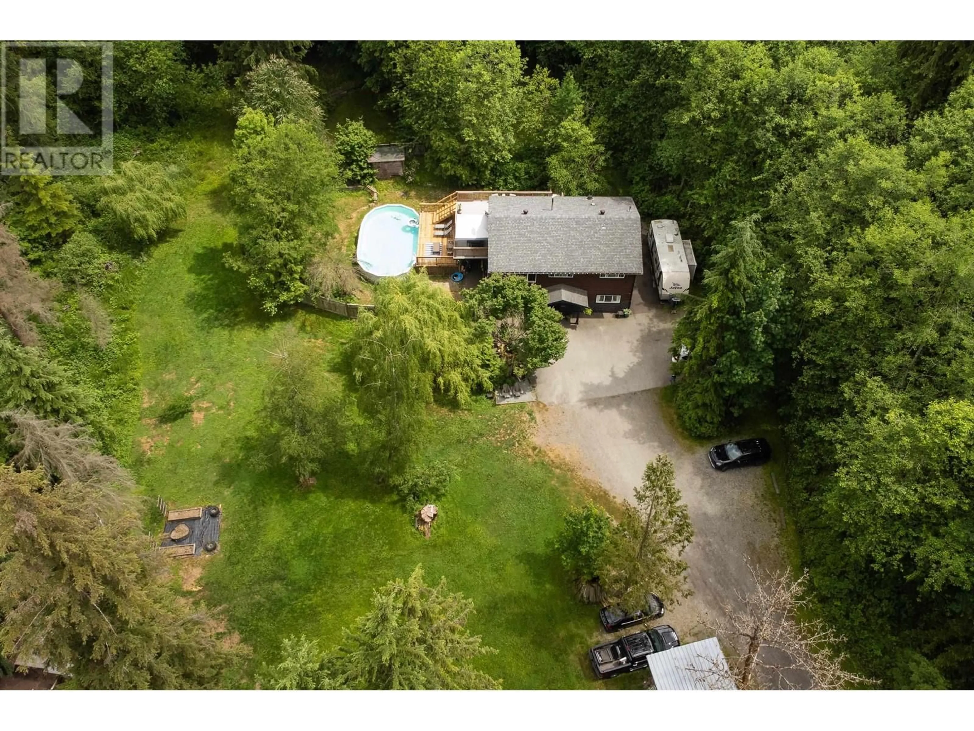 A pic from outside/outdoor area/front of a property/back of a property/a pic from drone, unknown for 26421 CUNNINGHAM AVENUE, Maple Ridge British Columbia V2W1M8