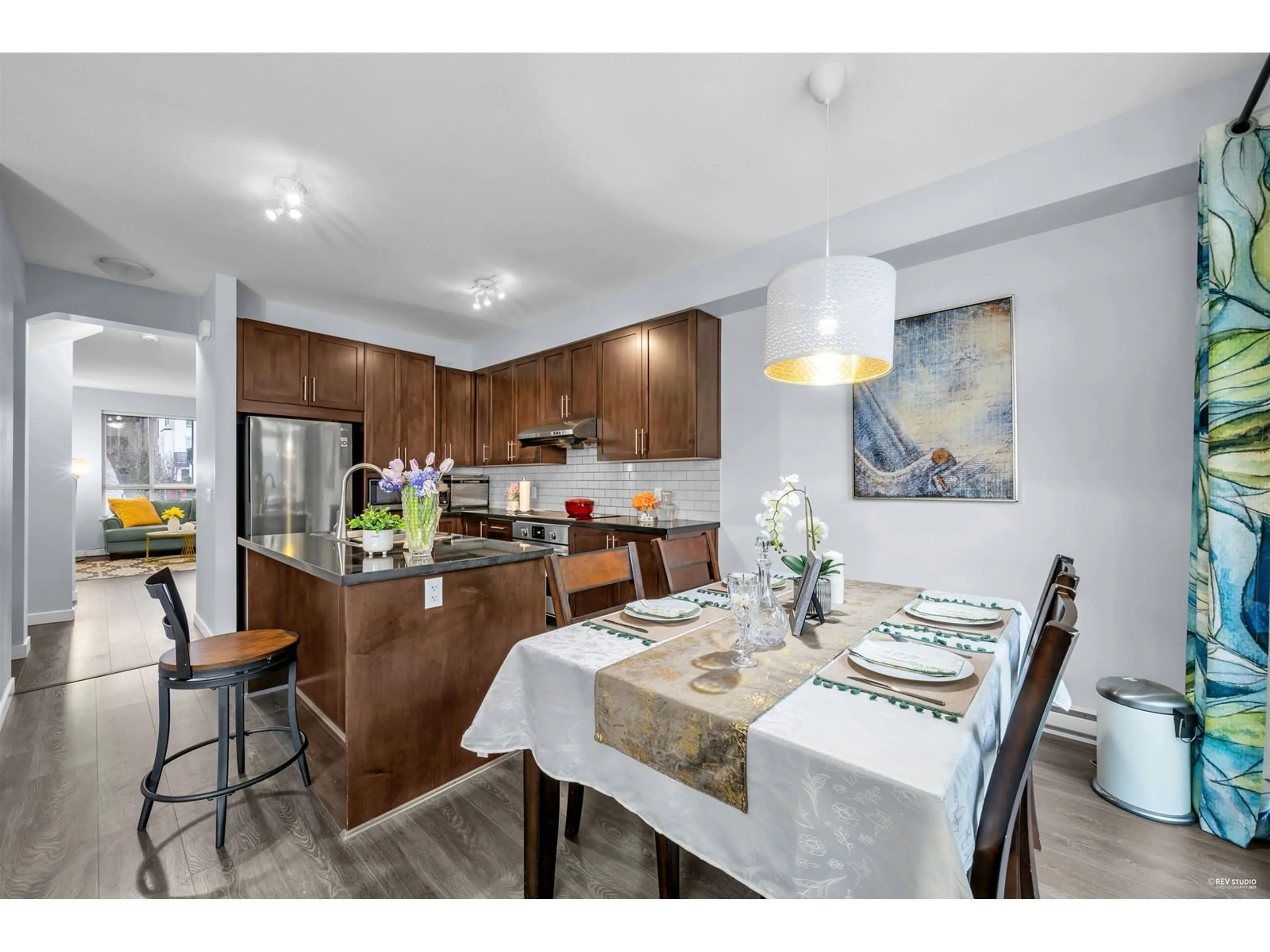 Open concept kitchen, unknown for 28 - 2738 158, Surrey British Columbia V3Z3K3