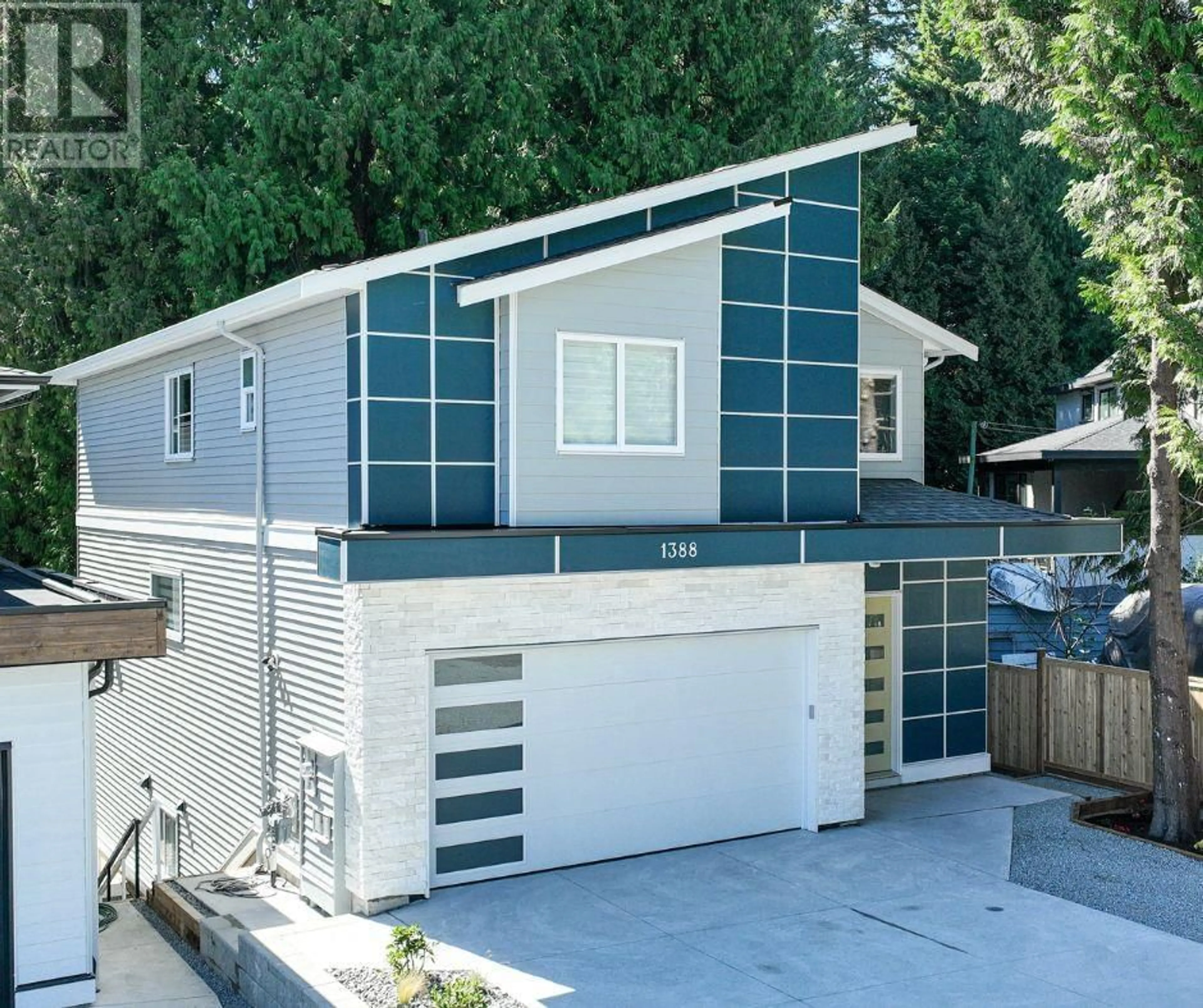 Home with vinyl exterior material, street for 1388 MADORE AVENUE, Coquitlam British Columbia V3K3C2
