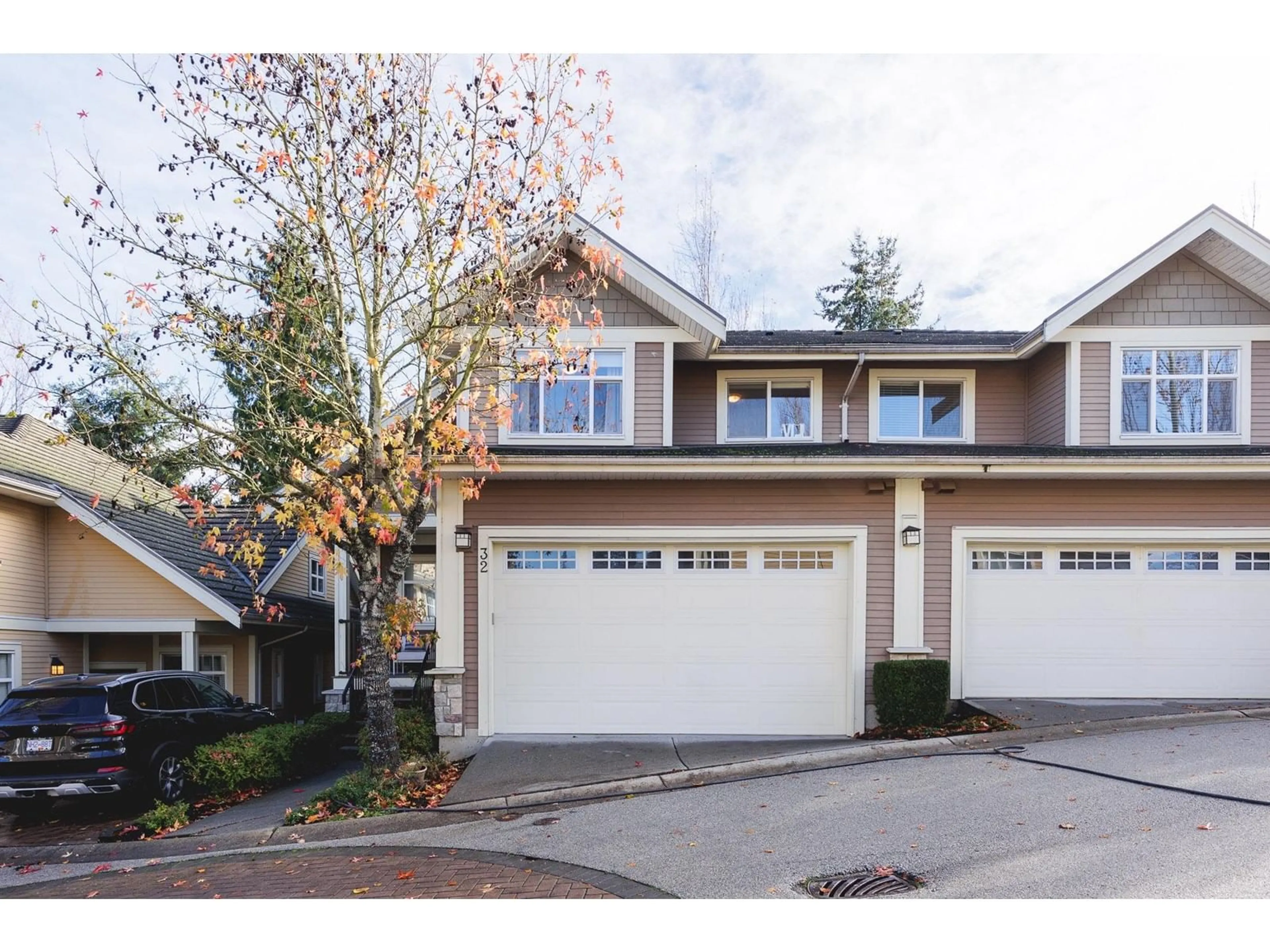 Home with vinyl exterior material, street for 32 - 15237 36, Surrey British Columbia V3Z0Y4