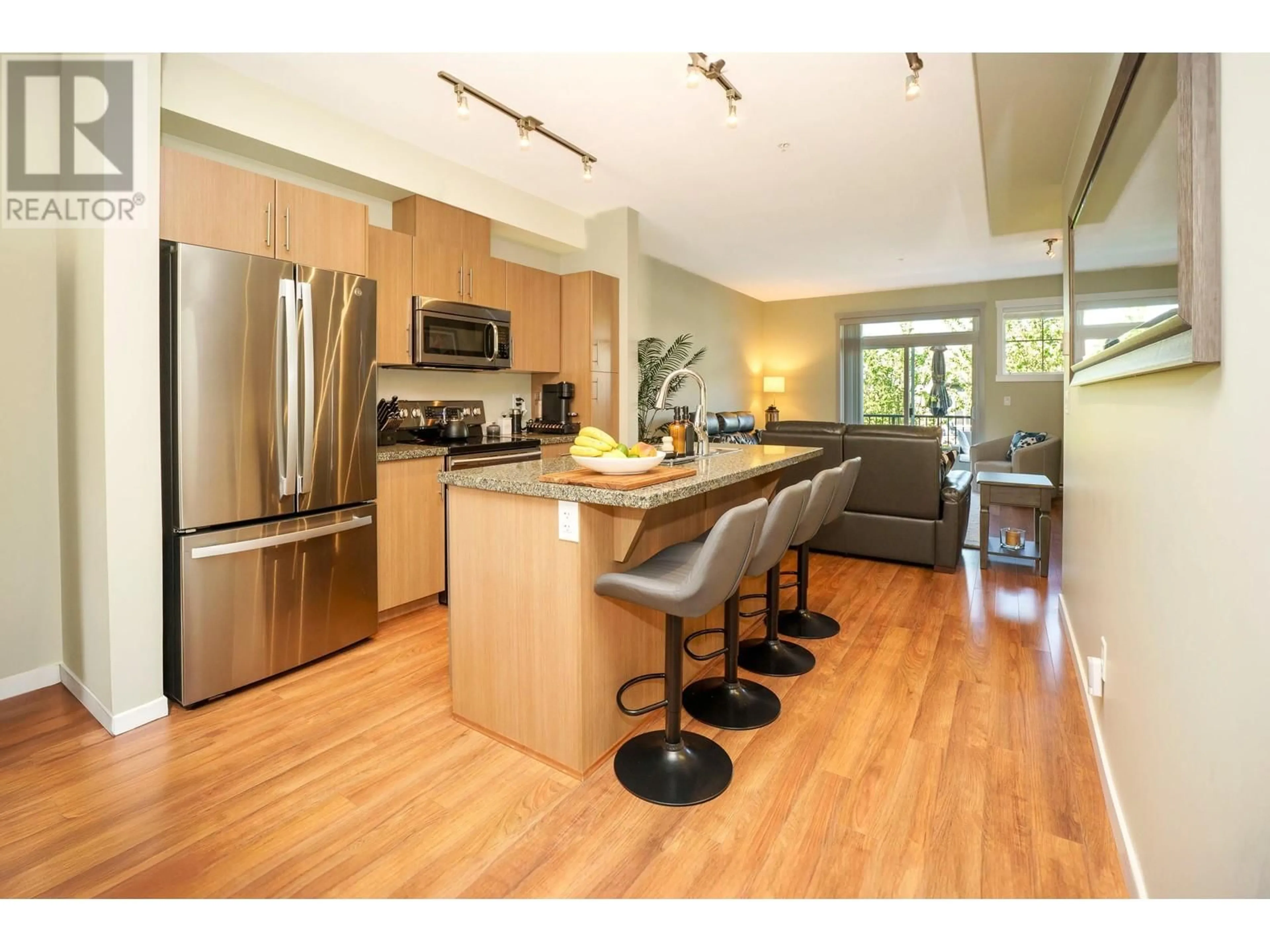 Open concept kitchen, wood/laminate floor for 14 - 13819 232 STREET, Maple Ridge British Columbia V4R0C7