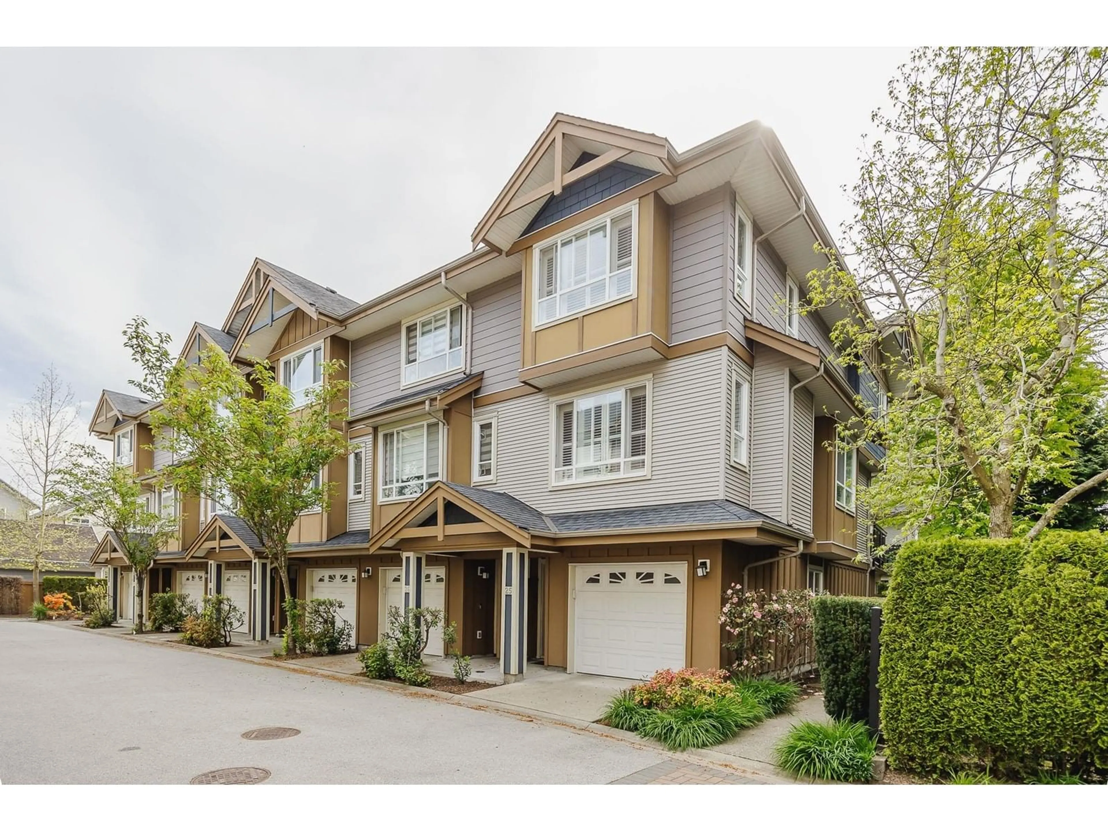 Unknown for 25 - 7088 191, Surrey British Columbia V4N0B4