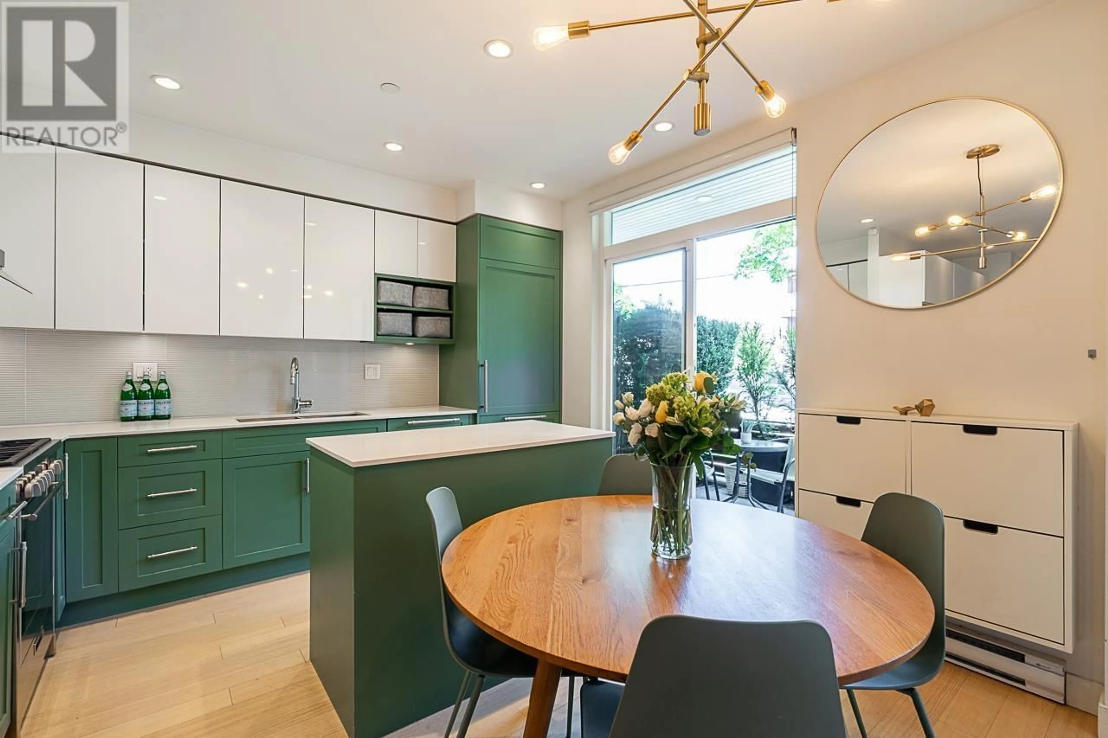 Contemporary kitchen, unknown for 3181 QUEBEC STREET, Vancouver British Columbia V5T3B3