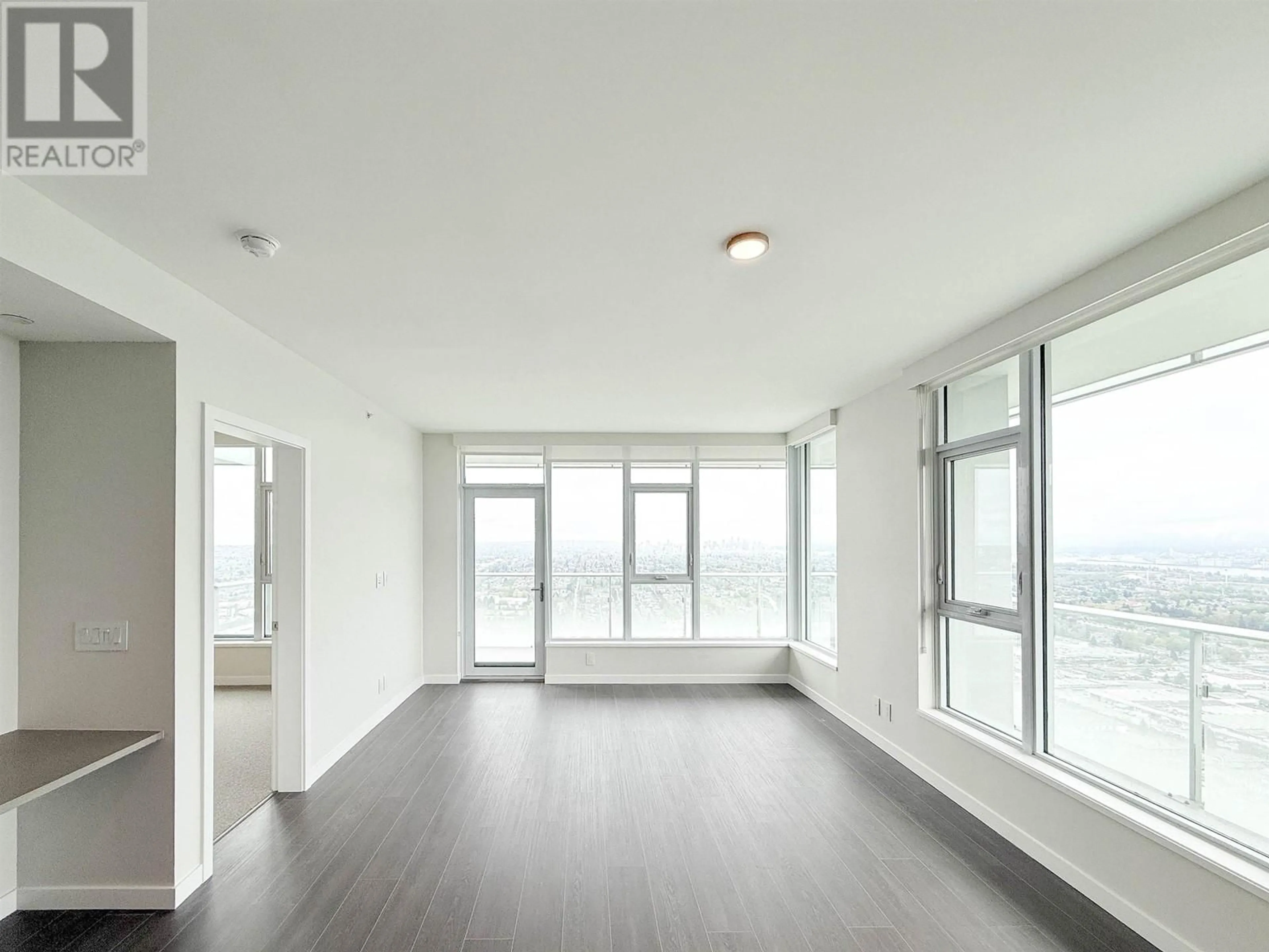 A pic of a room for 5610 - 2108 GILMORE AVENUE, Burnaby British Columbia V5C0N8