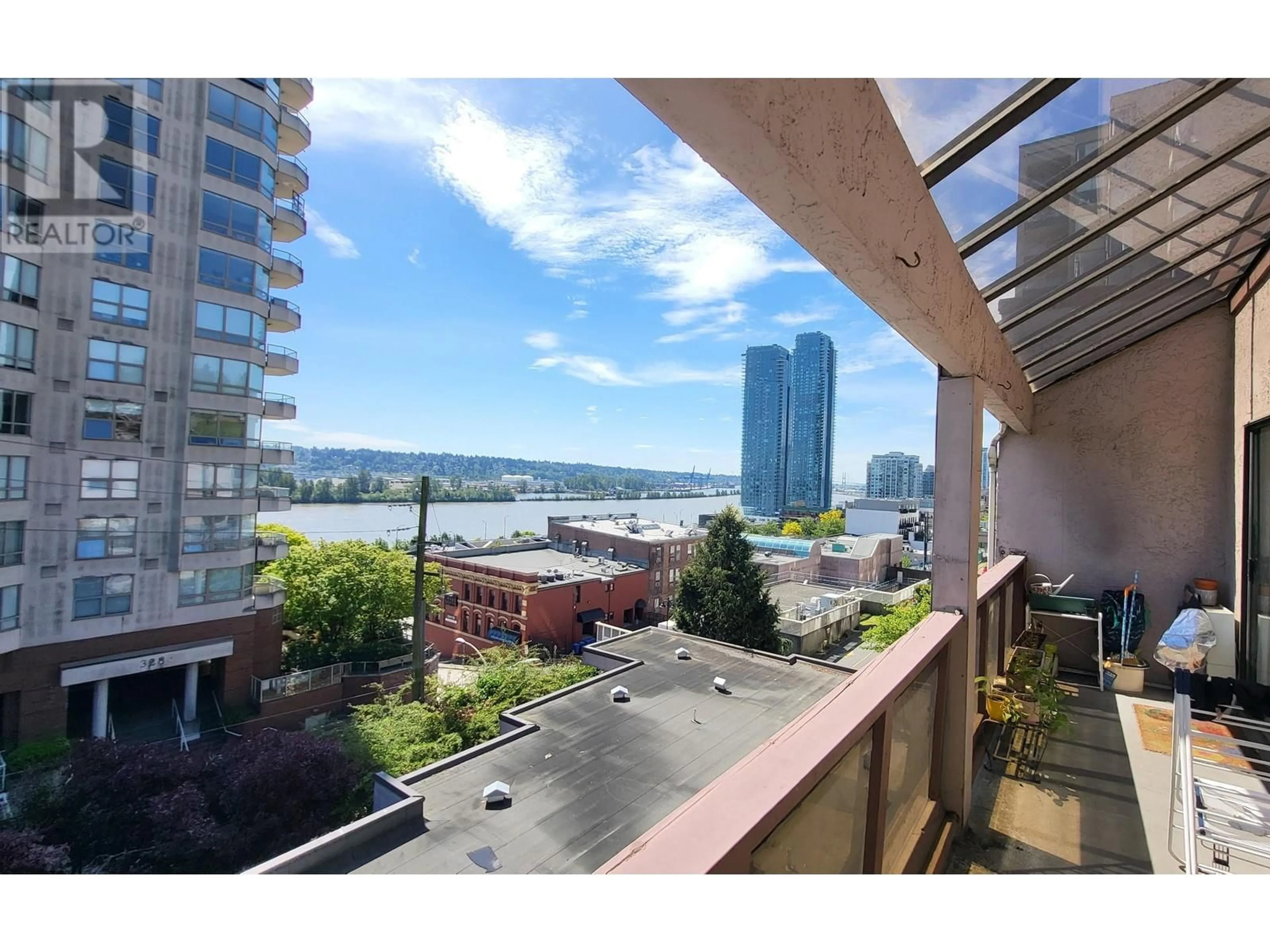 Patio, water/lake/river/ocean view for 307 - 45 FOURTH STREET, New Westminster British Columbia V3L5H7