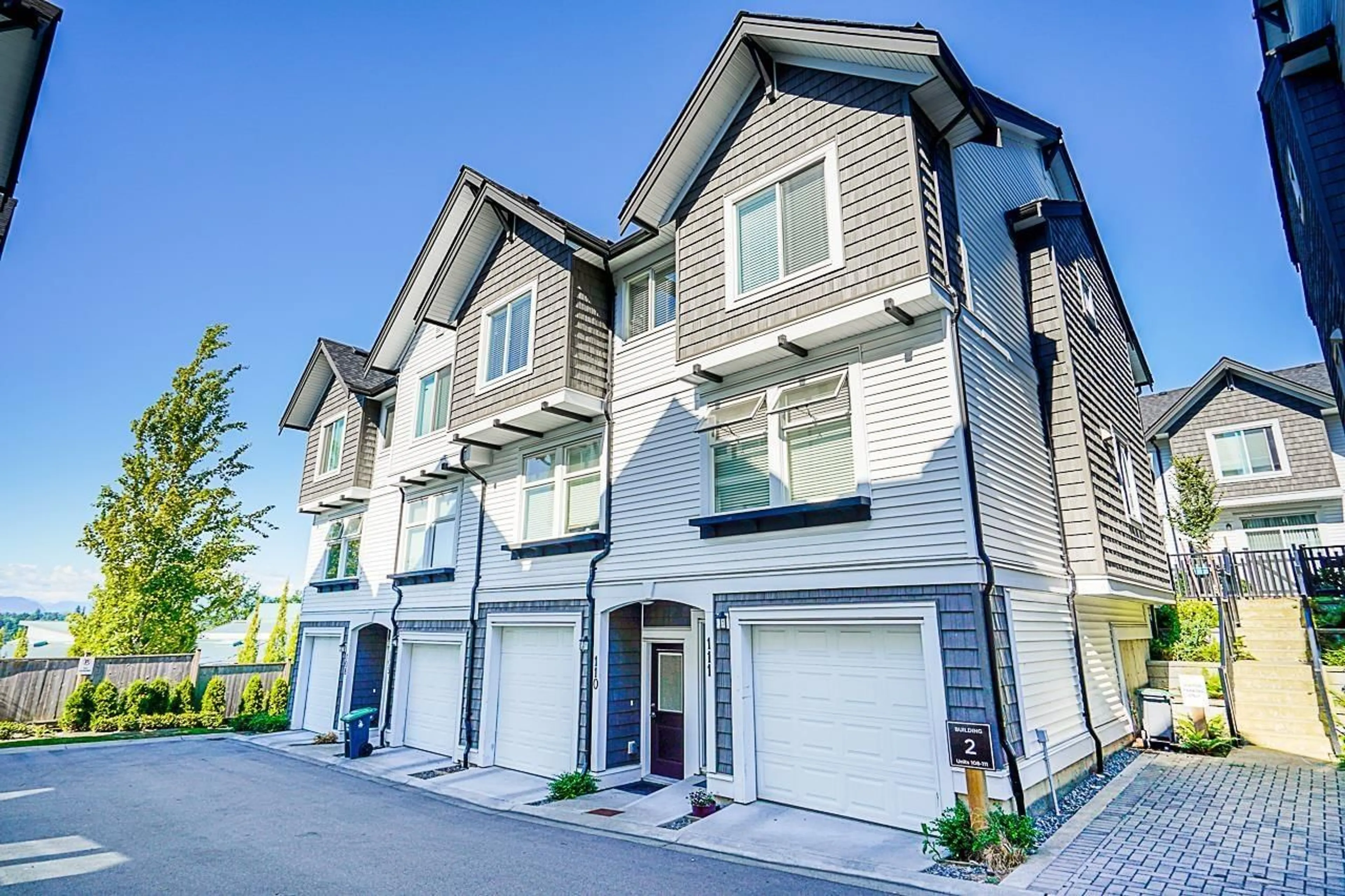 Home with vinyl exterior material, street for 110 - 6030 142, Surrey British Columbia V3X0J5