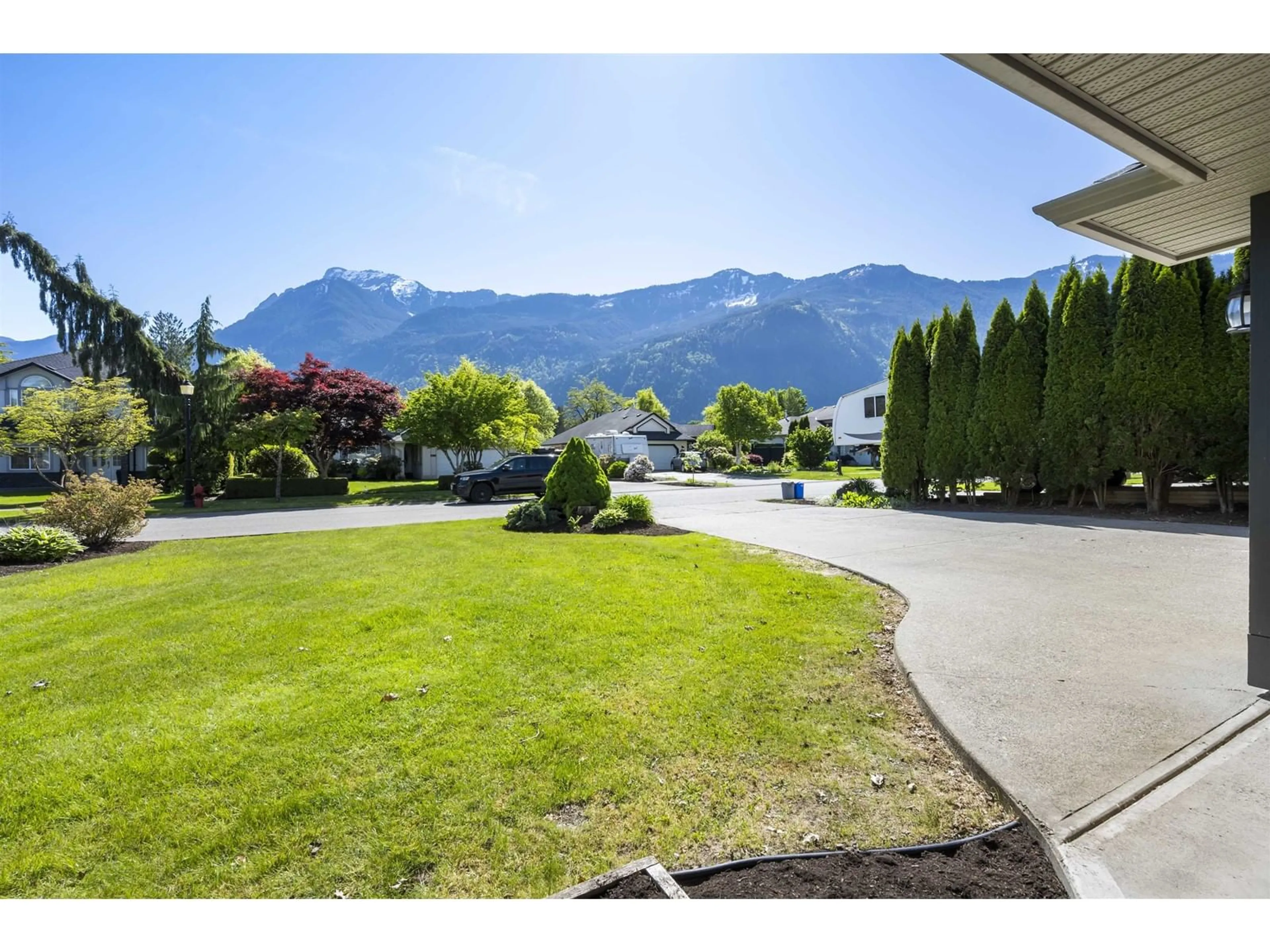A pic from outside/outdoor area/front of a property/back of a property/a pic from drone, mountain view for 10291 PARKWOOD DRIVE, Rosedale British Columbia V0X1X1