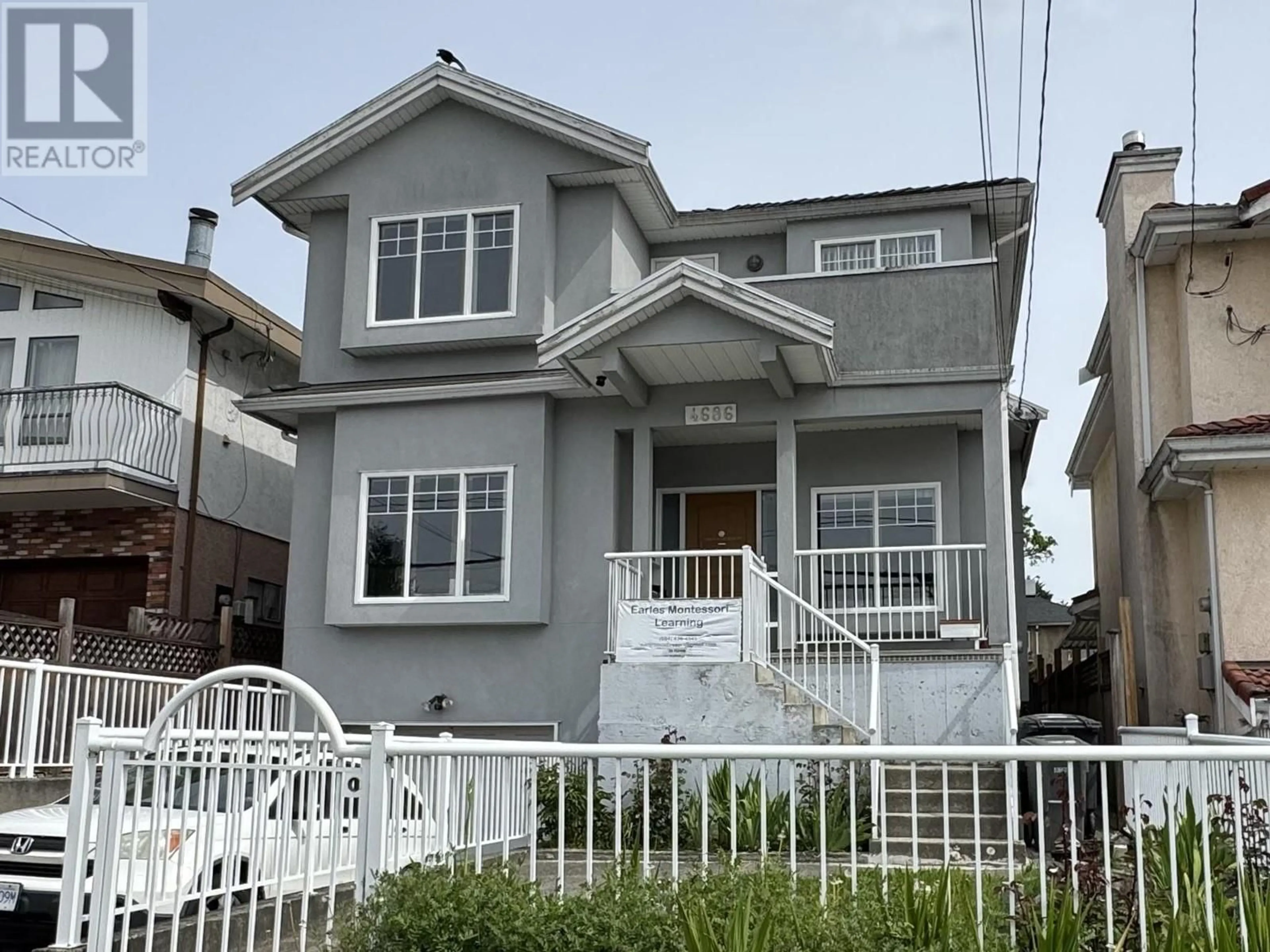 Home with vinyl exterior material, street for 4686 EARLES STREET, Vancouver British Columbia V5R3R2