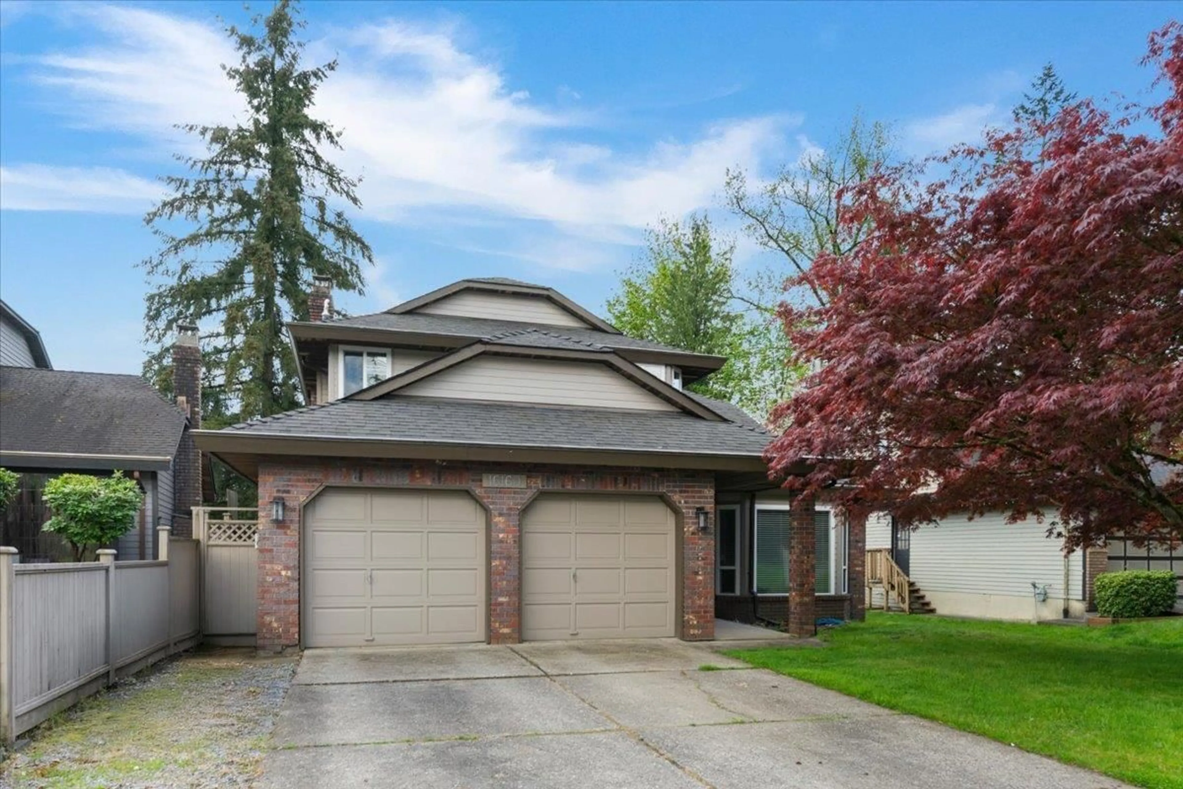 Home with vinyl exterior material, street for 16160 BROOKSIDE, Surrey British Columbia V4N1T1