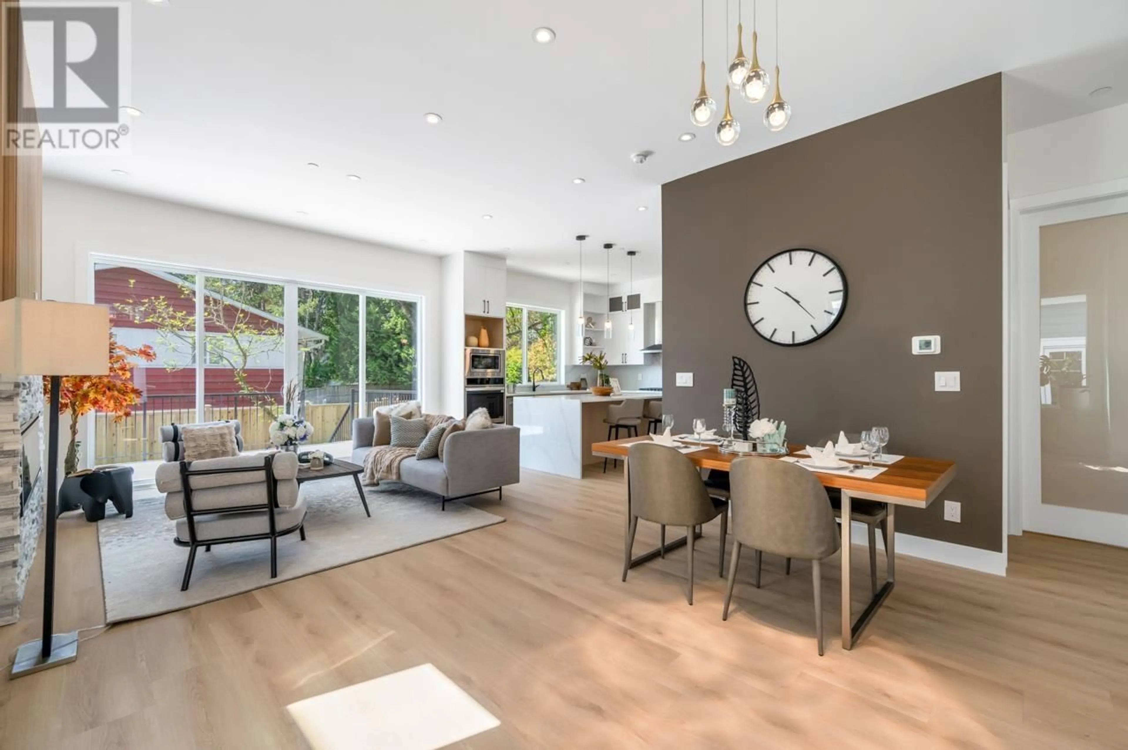 Open concept kitchen, wood/laminate floor for 3329 OXFORD STREET, Port Coquitlam British Columbia V3B4C9