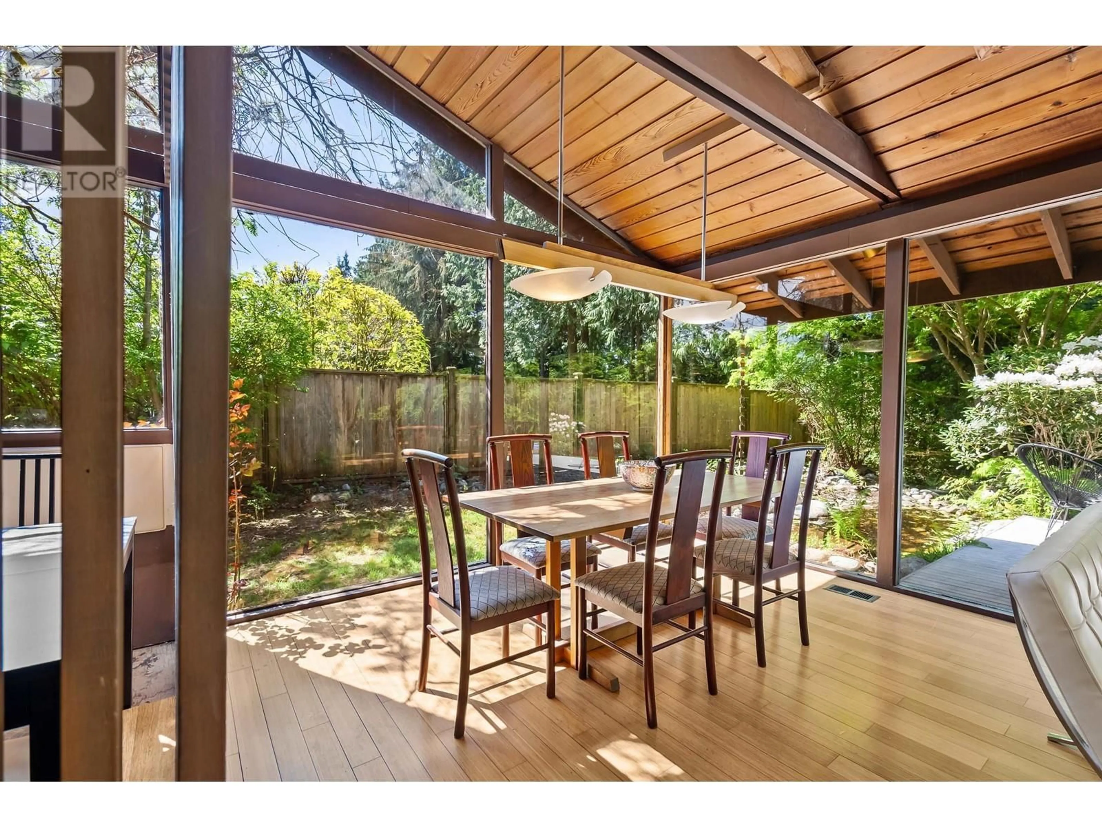 Patio, street for 119 STEVENS DRIVE, West Vancouver British Columbia V7S1C3