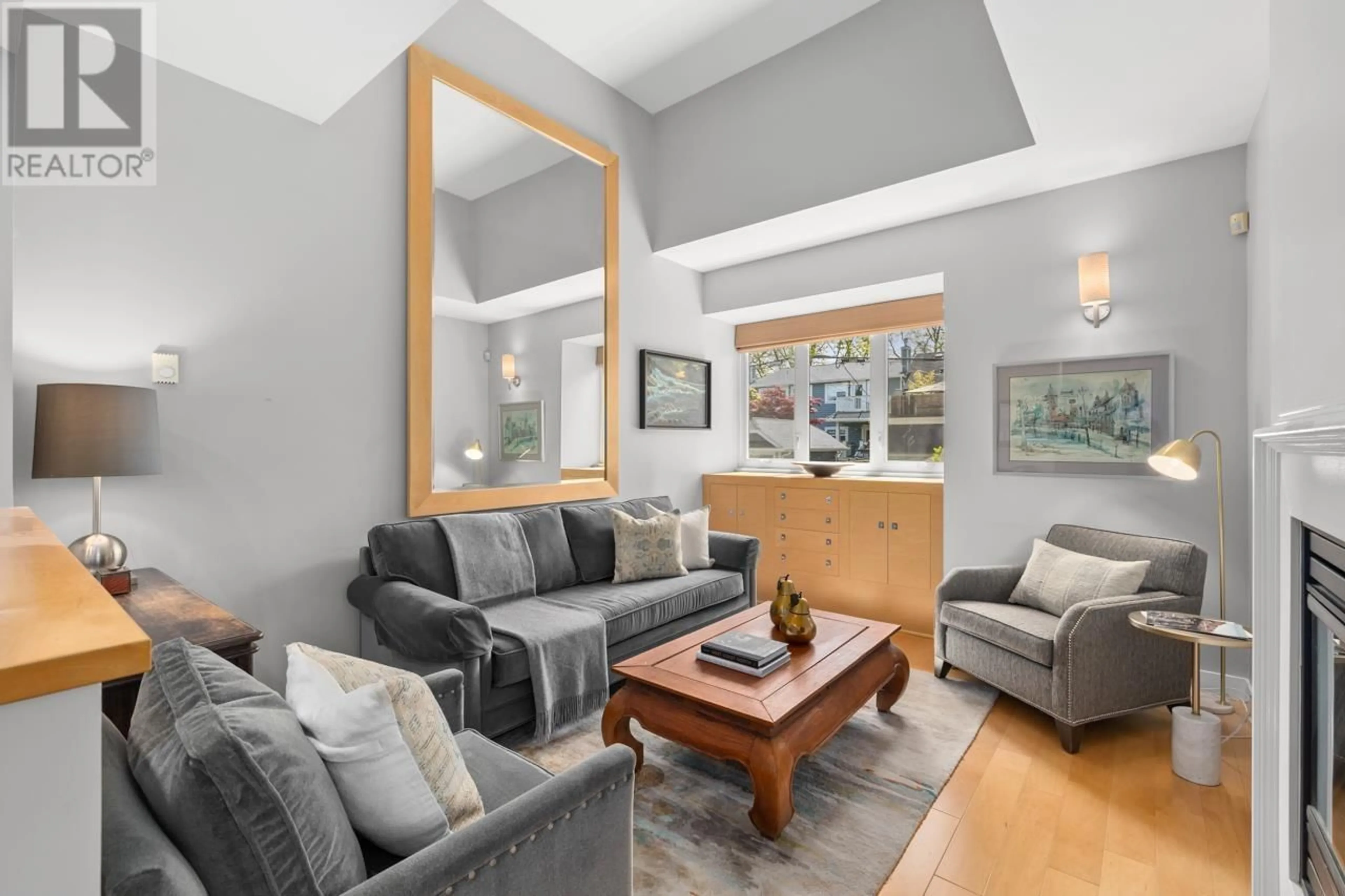 Living room with furniture, unknown for 366 14TH AVENUE, Vancouver British Columbia V5Y1X4