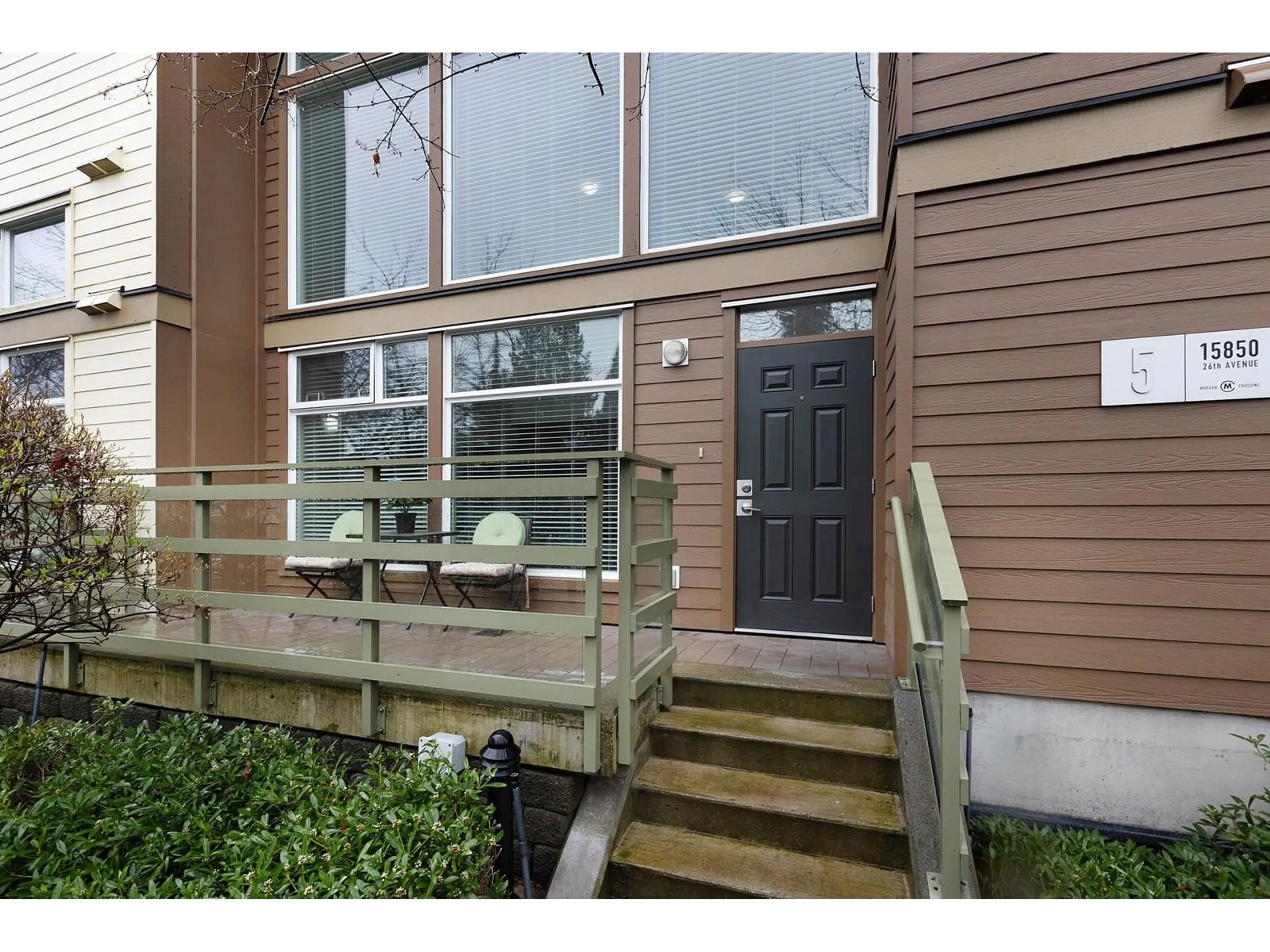 Indoor entryway for 5 - 15850 26, Surrey British Columbia V3Z2N6