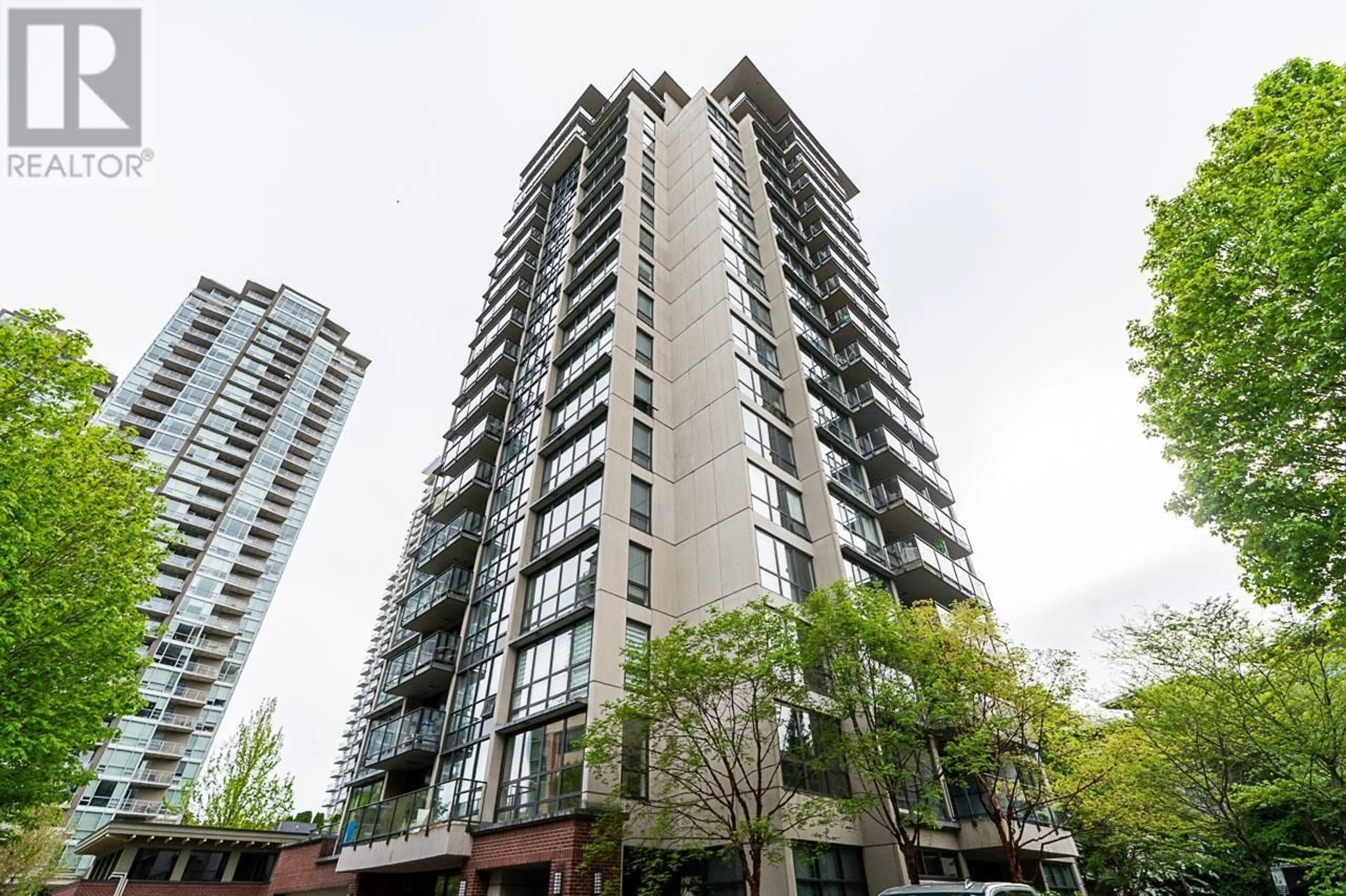 Patio, building for 1203 - 2959 GLEN DRIVE, Coquitlam British Columbia V3B0B8