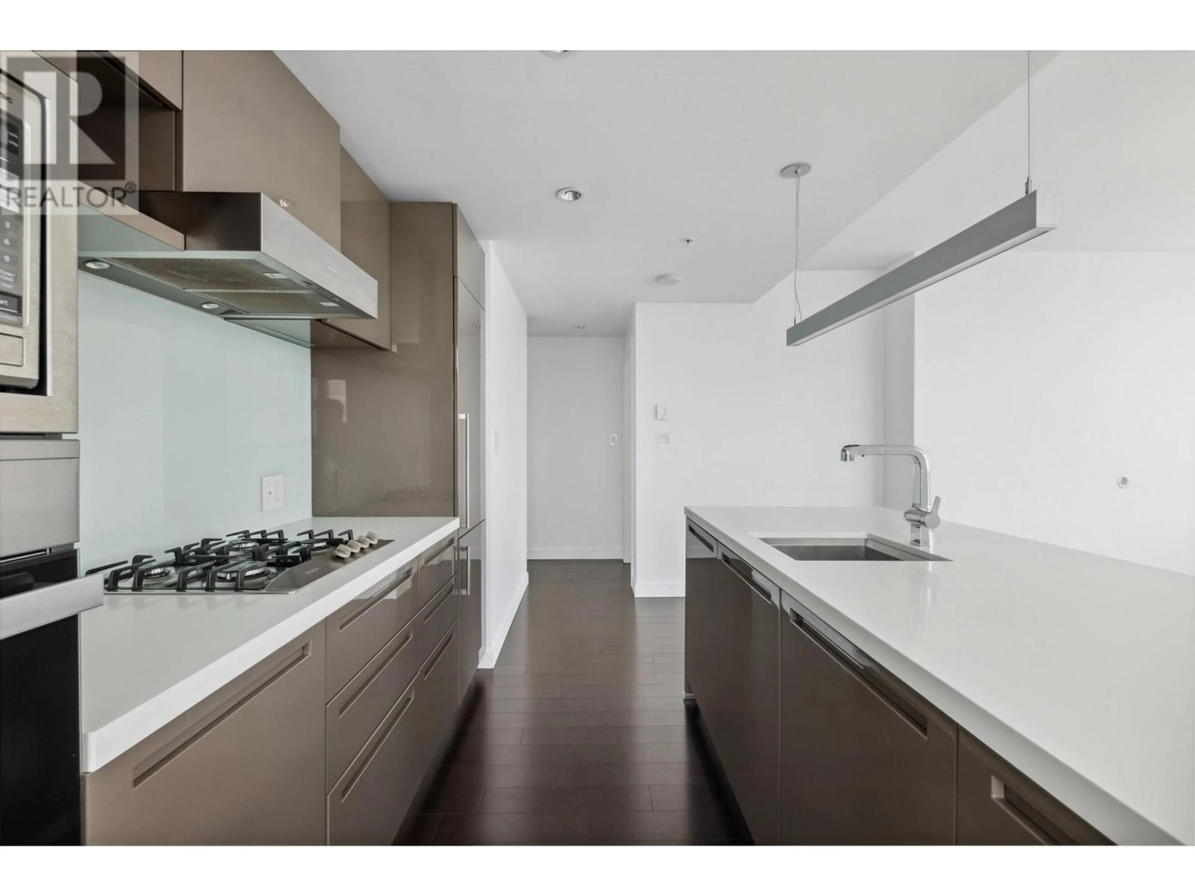 Standard kitchen, wood/laminate floor for 3909 - 777 RICHARDS STREET, Vancouver British Columbia V6B0M6