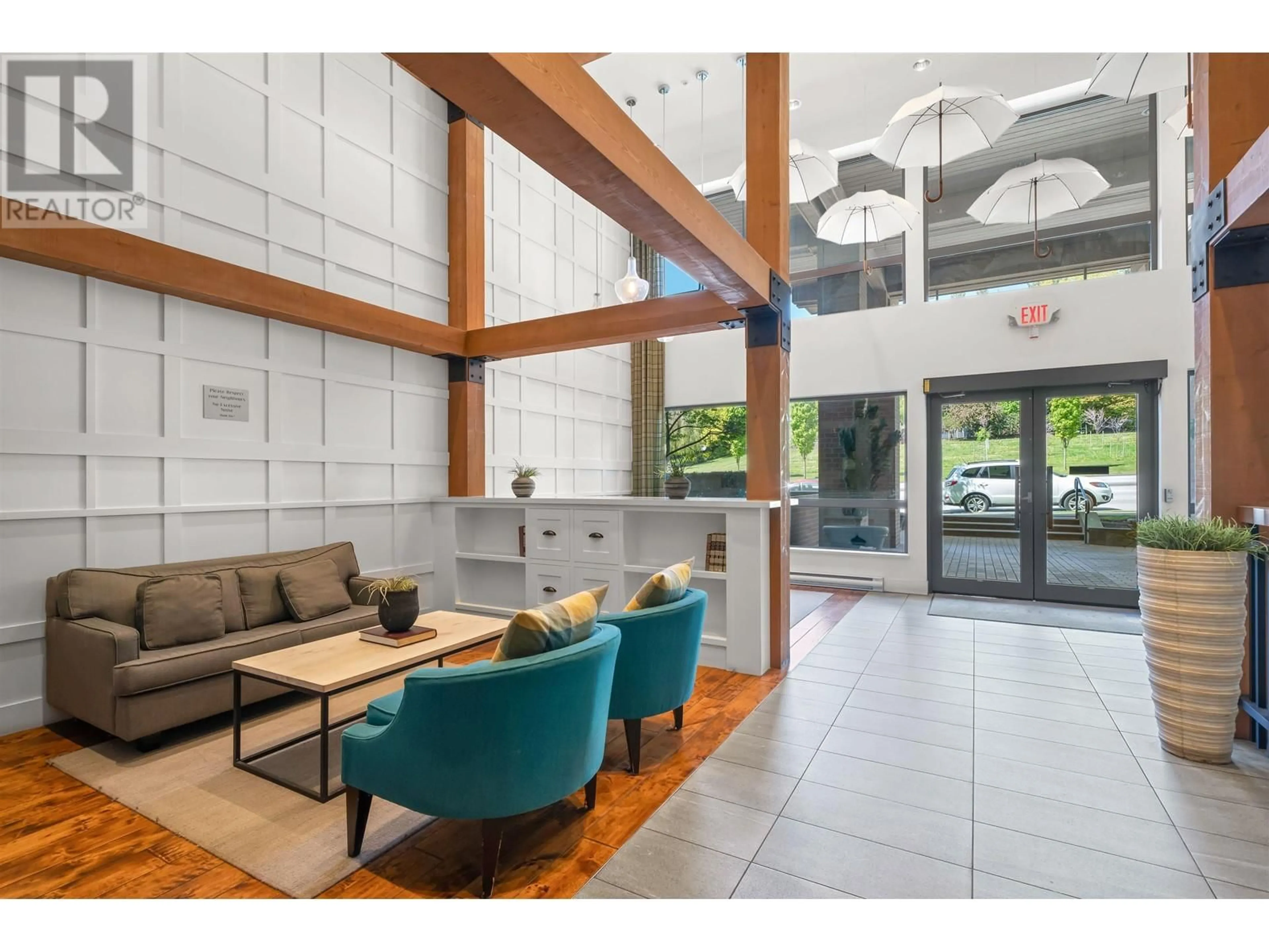 Lobby for 118 - 500 ROYAL AVENUE, New Westminster British Columbia V3L0G5