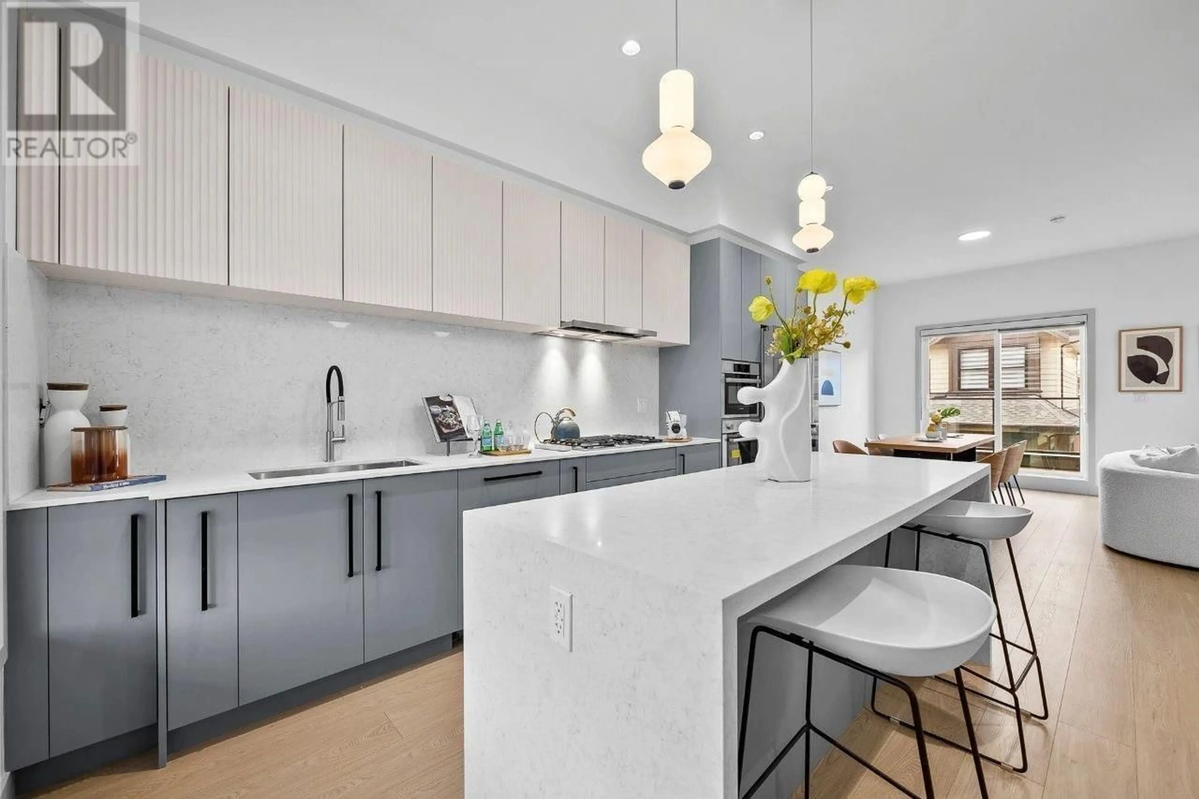 Contemporary kitchen, unknown for 14 - 10233 NO.2 ROAD, Richmond British Columbia V7E2E4