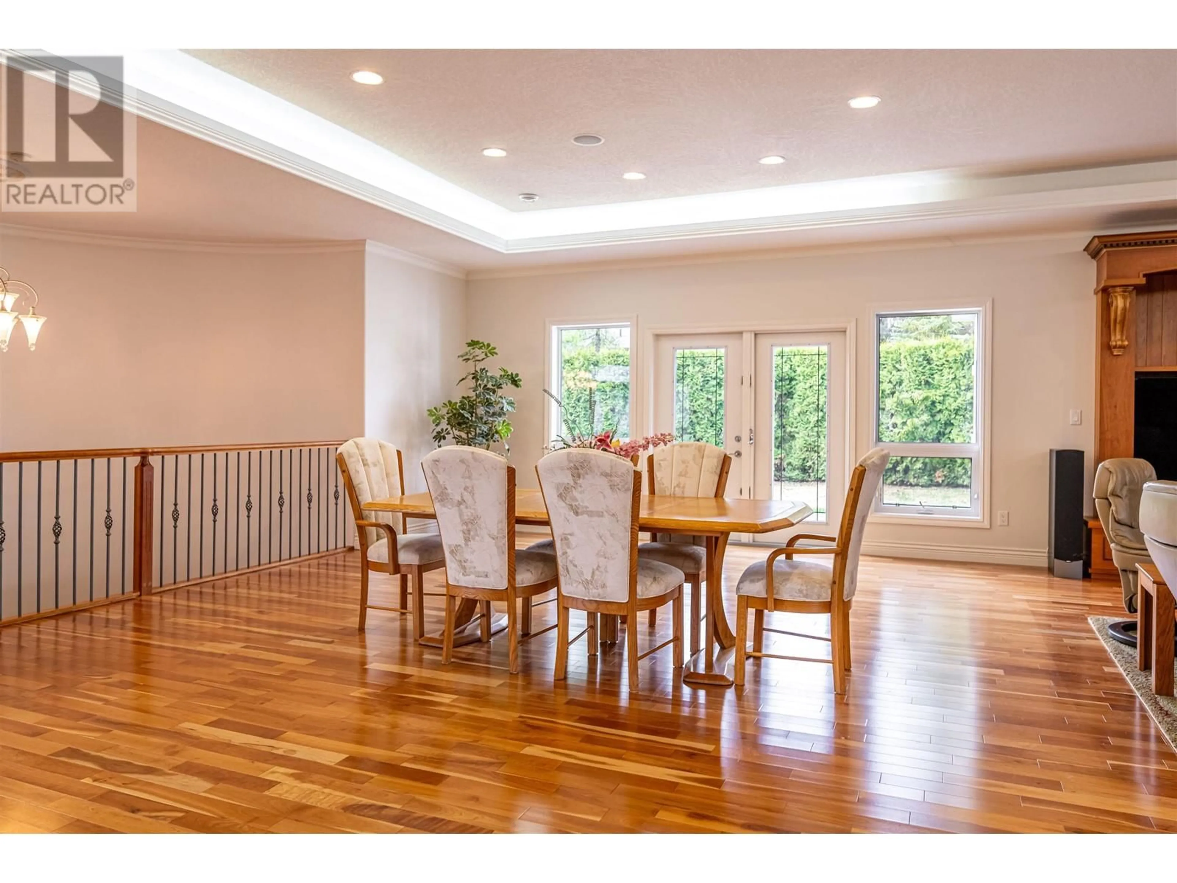 Dining room, wood/laminate floor for 7003 VALLEYVIEW DRIVE, Prince George British Columbia V2K4C6