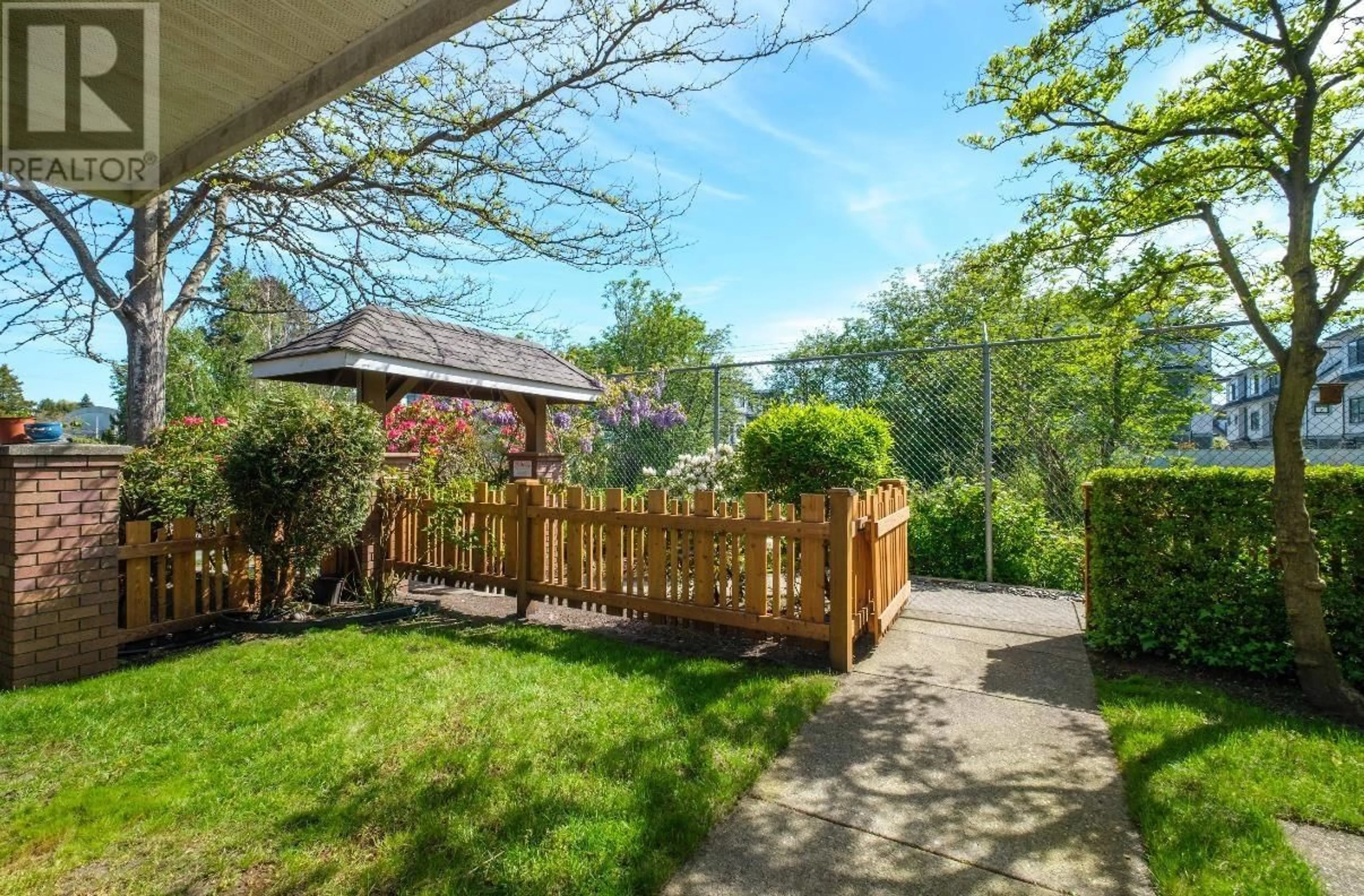 Patio, street for 32 - 7111 LYNNWOOD DRIVE, Richmond British Columbia V7C5S9