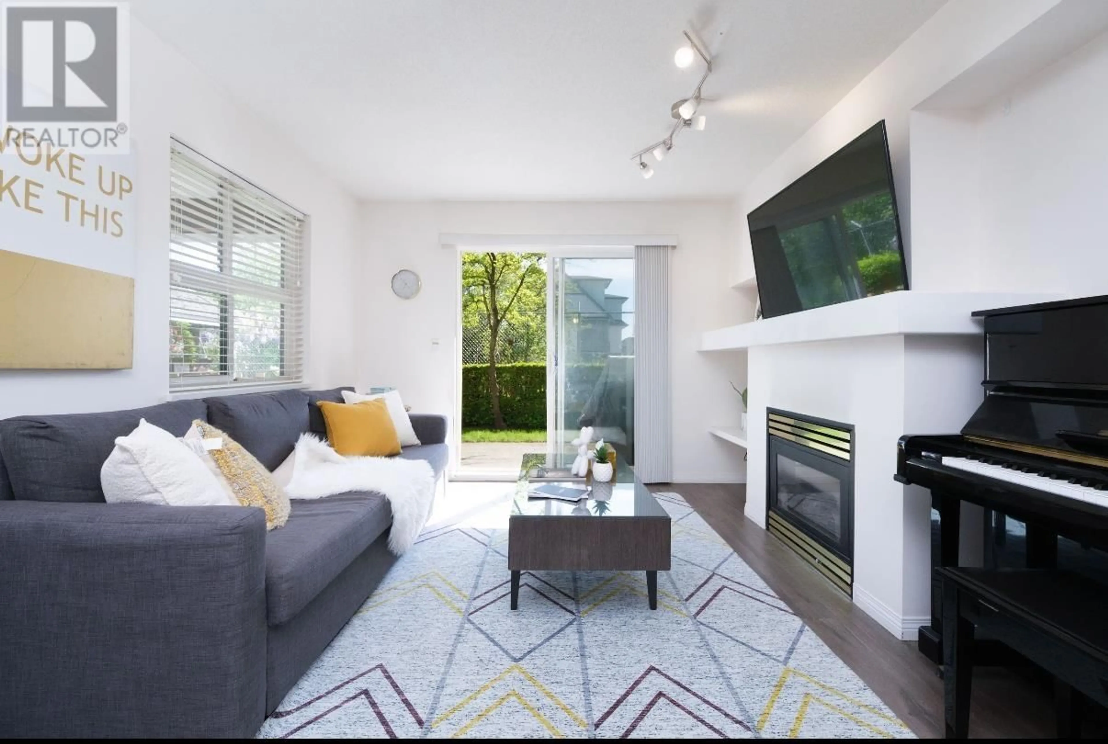Living room with furniture, unknown for 32 - 7111 LYNNWOOD DRIVE, Richmond British Columbia V7C5S9